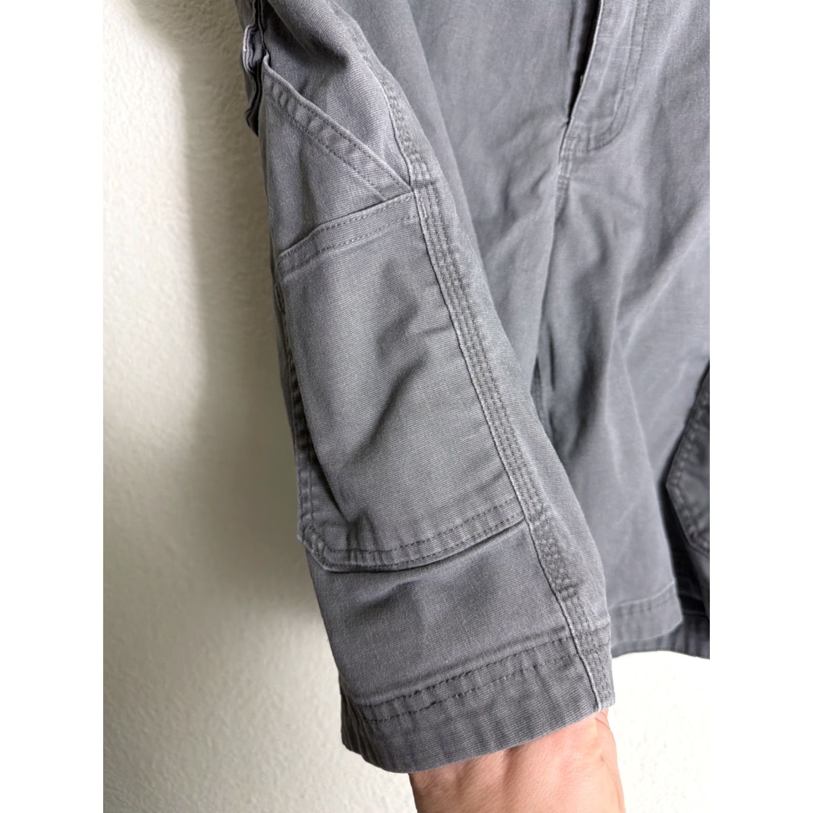 Vintage DULUTH Cargo Shorts Mens 48 Gray Workwear Inseam 11 in Flat Front Flex Firehose Coolmax Utility Cargo Shorts Size US 32 / EU 48 - 7 Thumbnail
