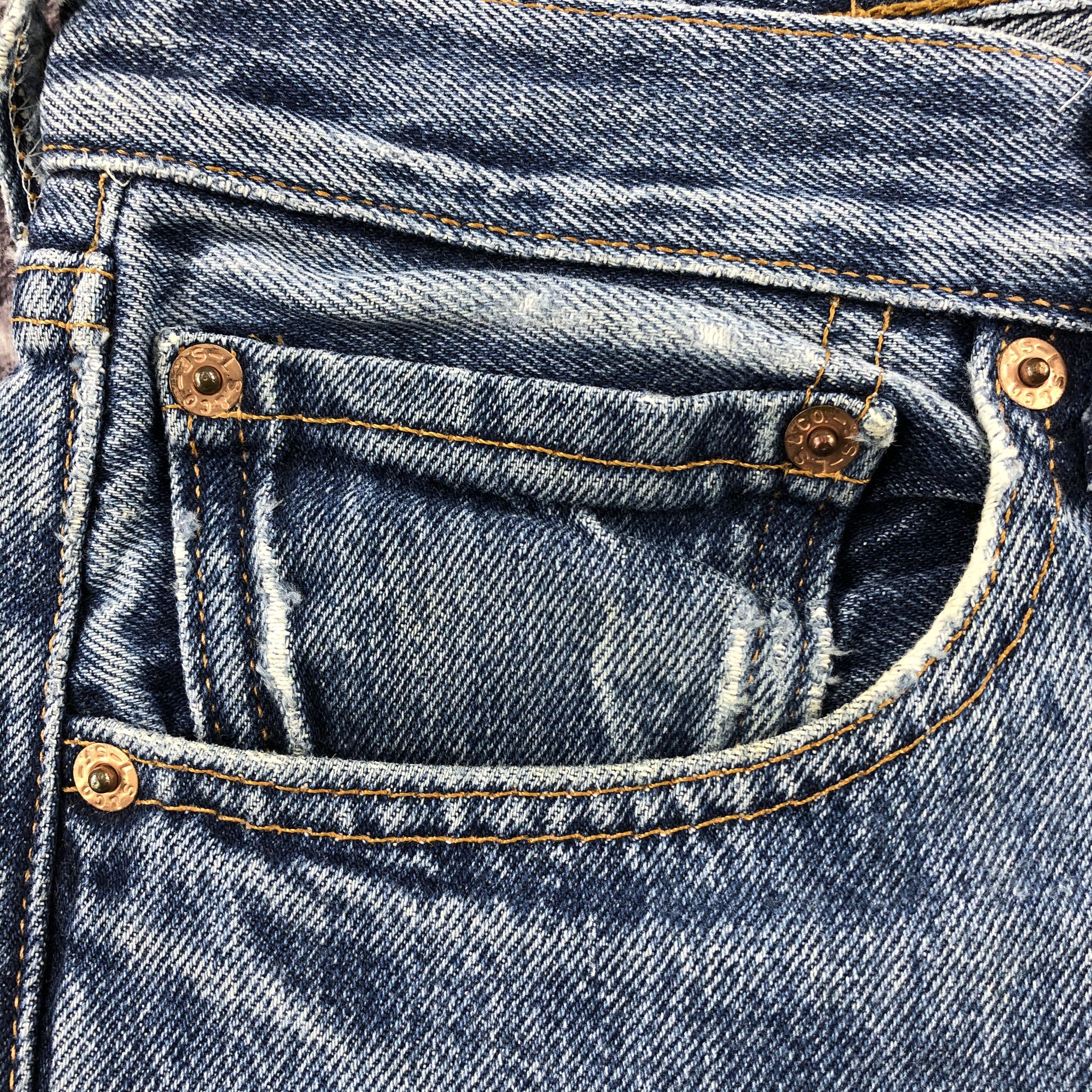 Levi's × Vintage Vintage 90s Blue Wash Levis 501 Jeans-JM2228 Size US 35 - 11 Thumbnail
