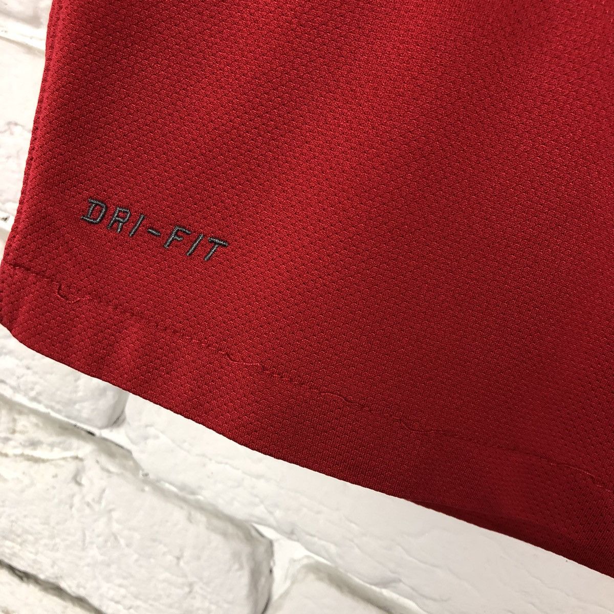 Nike Arsenal nike 2011 2012 home jersey Size US M / EU 48-50 / 2 - 6 Thumbnail