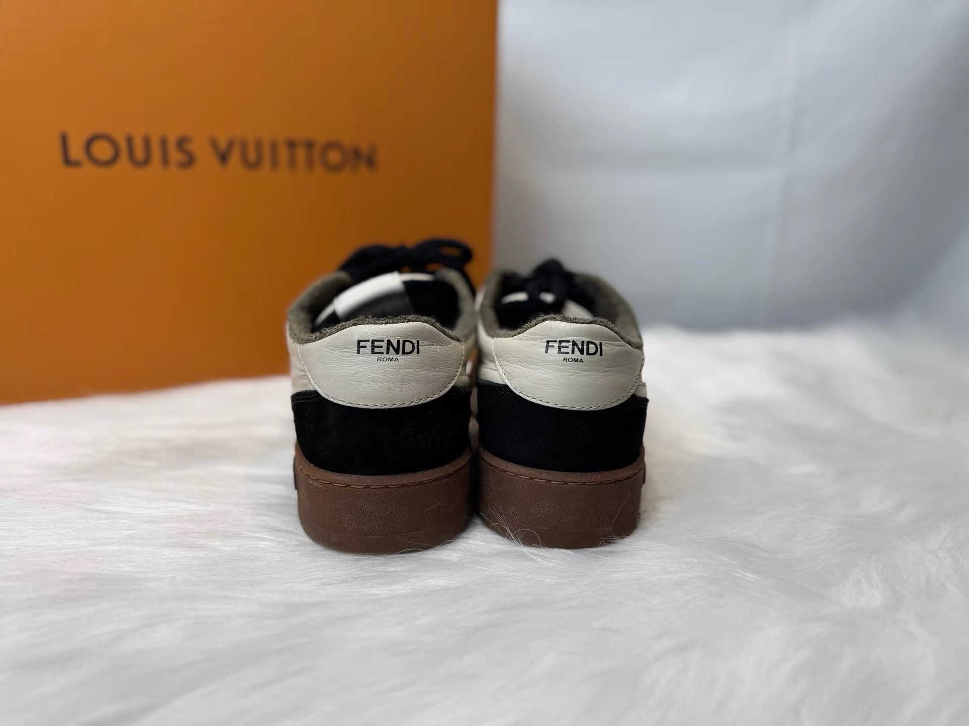 Fendi FENDI Match Men's Black & White Leather Low-Top Sneakers K36 Size US 7 / EU 40 - 3 Thumbnail