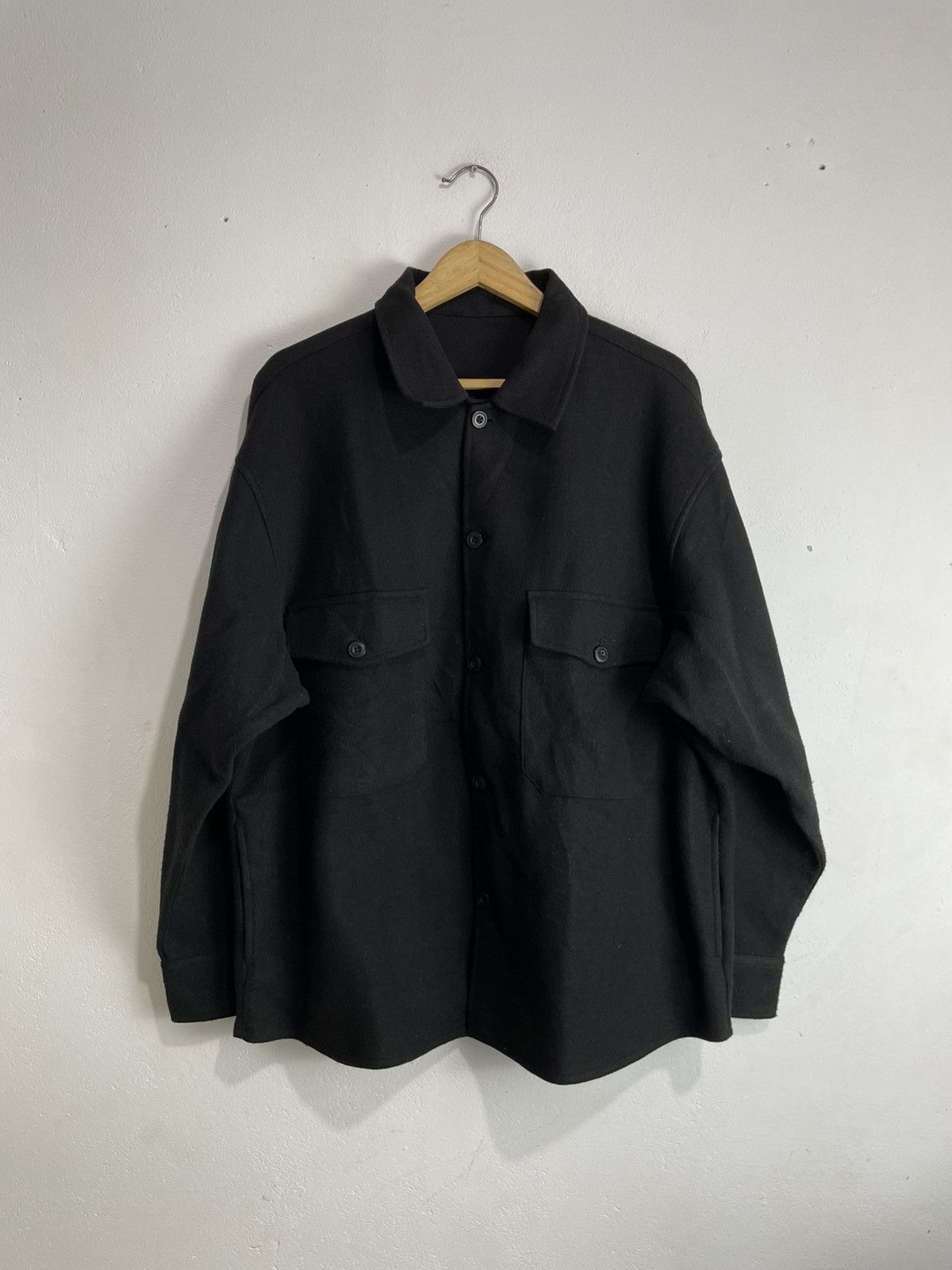 Issey Miyake Japanese GU Big pocket Wool Shirt issey yohji style Size US XL / EU 56 / 4 - 1 Thumbnail