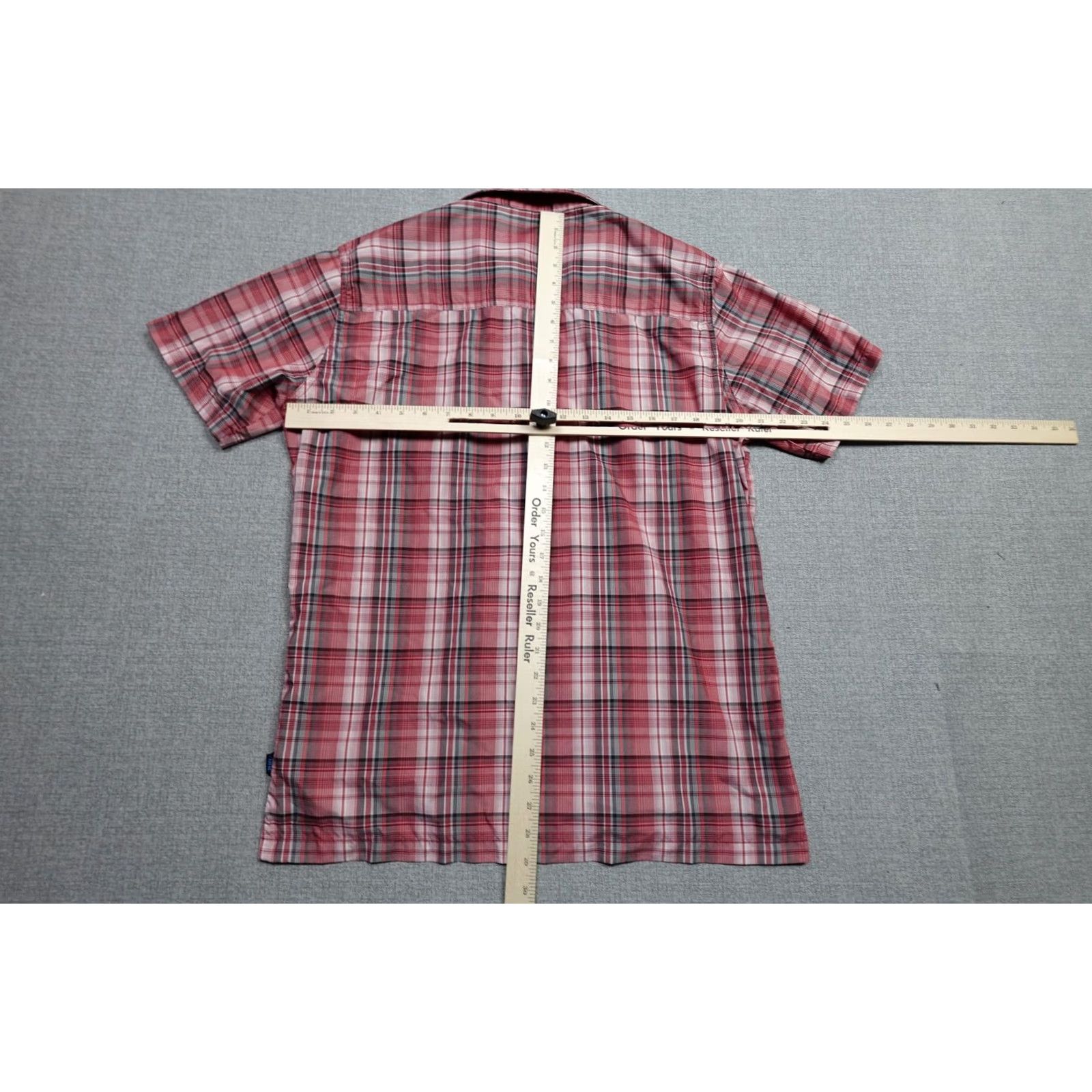 Vintage Kuhl Eluxor Button Up Shirt Mens M Red Plaid Lightweight Outdoor Travel Short Sleeve Button-Up Shirt Size US M / EU 48-50 / 2 - 5 Thumbnail