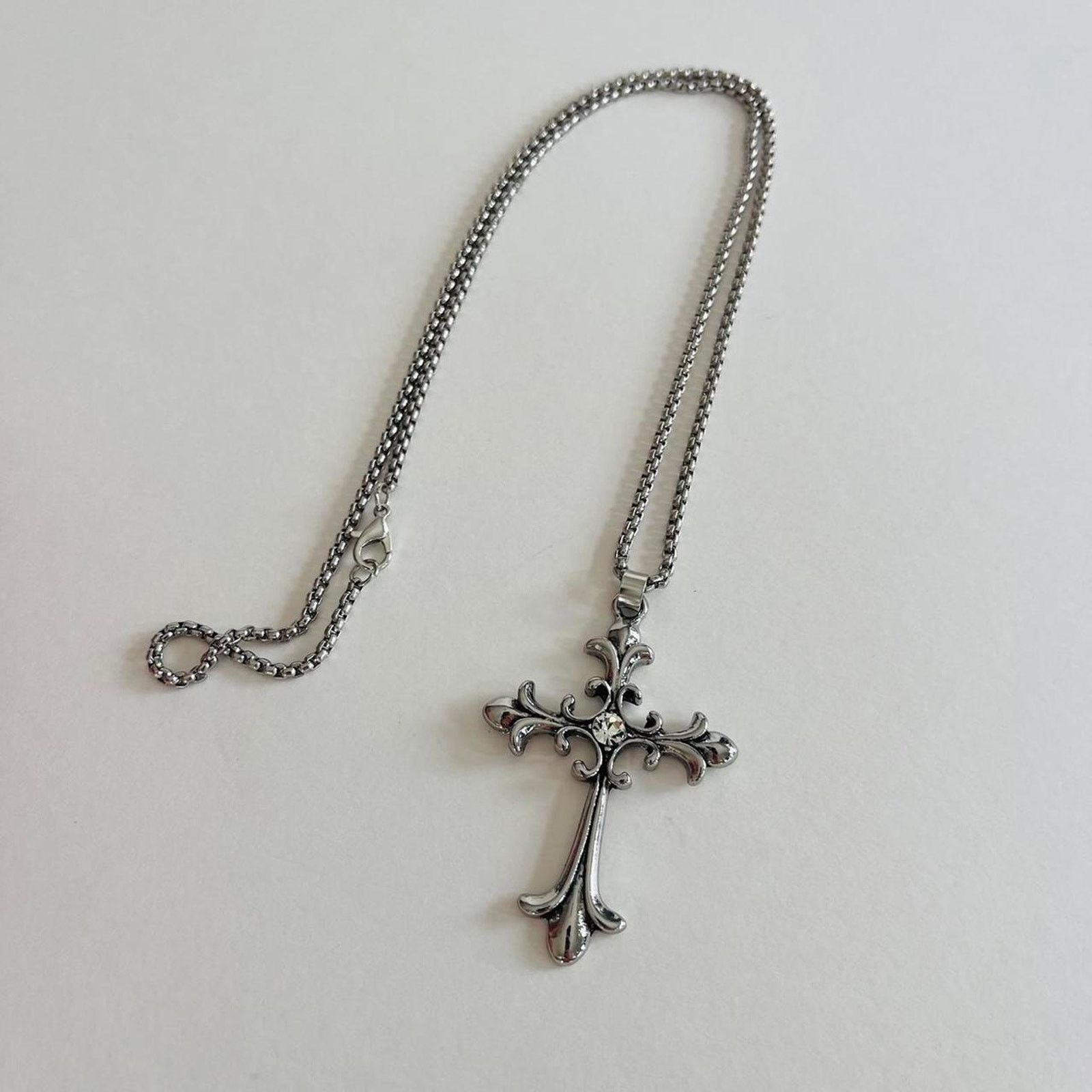 Vintage Y2k 2000s grunge heavy metal punk gothic emo cross necklace Size ONE SIZE - 4 Thumbnail