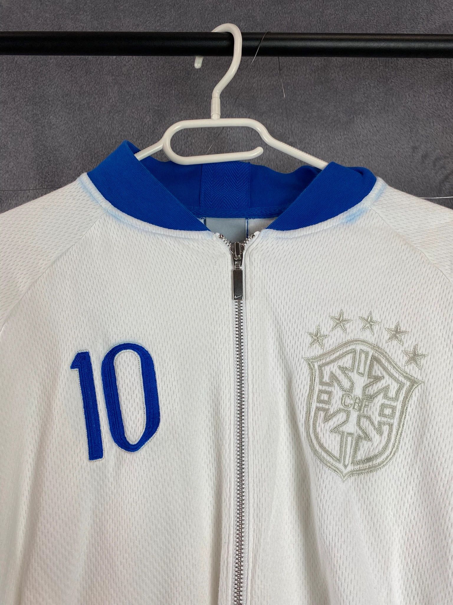 Nike Nike Y2K Vintage Brazil 10 Zip Hoodie in White and Navy Size US L / EU 52-54 / 3 - 3 Thumbnail