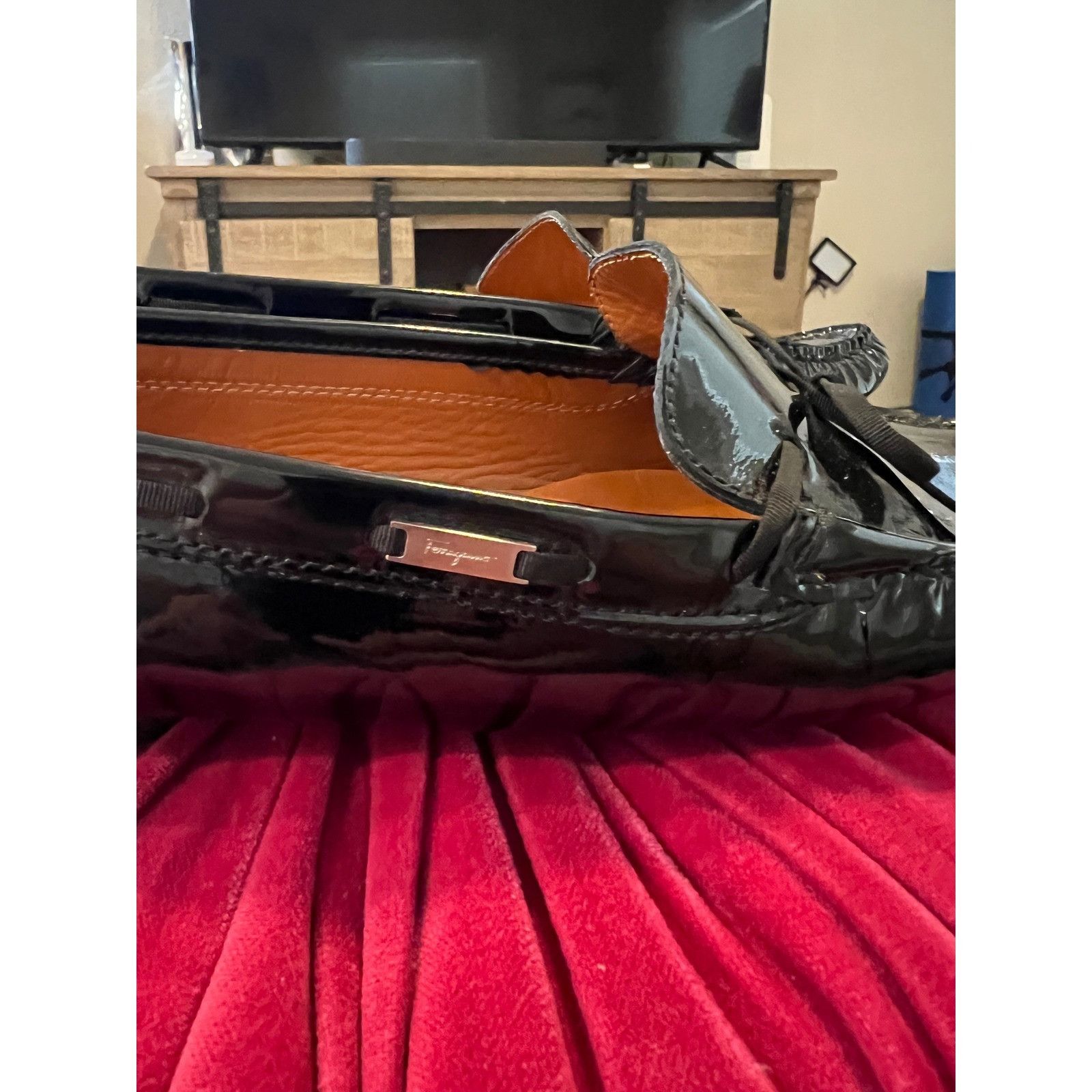 Salvatore Ferragamo Salvatore Ferragamo Women's Black Patent Leather Loafers Bow Size US 9 / IT 39 - 2 Thumbnail