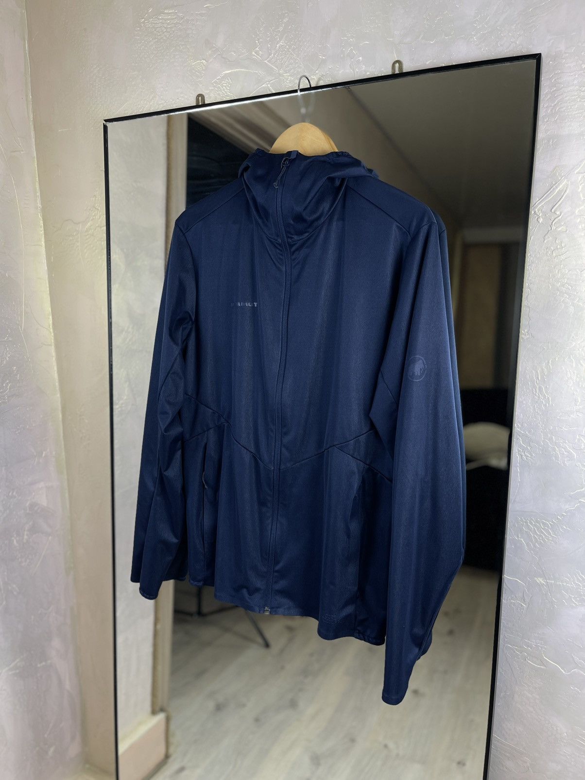 Mammut Mammut Ultimate V SO Hooded Gore Infinium Softshell Size US M / EU 48-50 / 2 - 1 Thumbnail