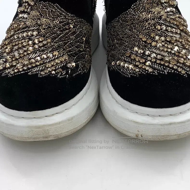 Alexander McQueen Alexander Mcqueen Black velvet sequin diamond design casua Size US 5 / IT 35 - 9 Thumbnail
