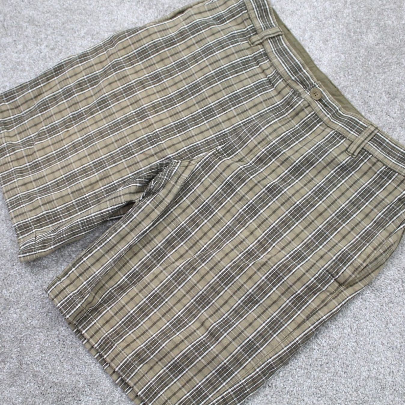 The North Face The North Face Chino Shorts Mens 36 Regular Green/White Plaid Cotton Flat Front Size US 36 / EU 52 - 3 Thumbnail