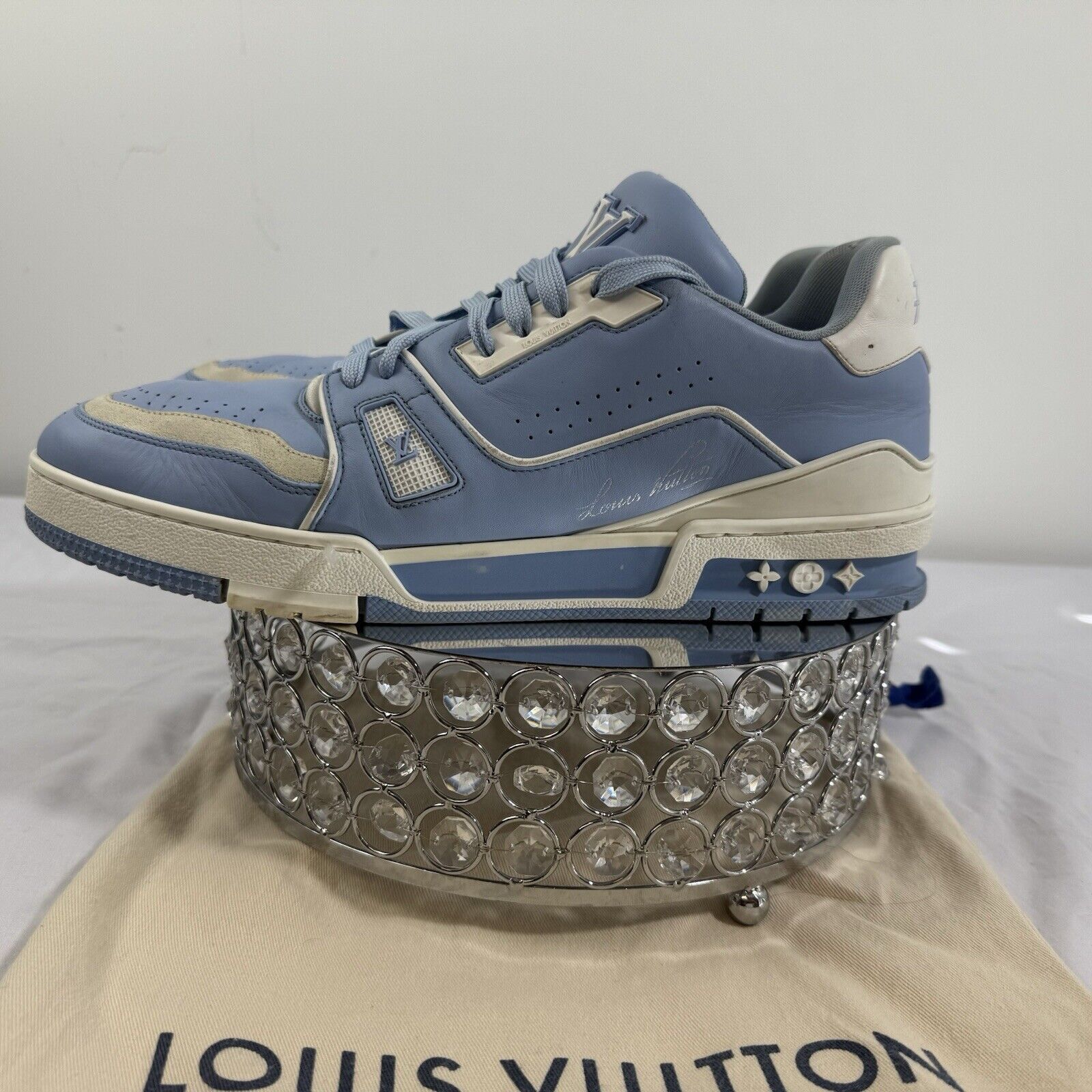 Louis Vuitton Louis Vuitton LV Trainer Sneakers Baby Blue Size 9 US Size US 9 / EU 42 - 4 Thumbnail