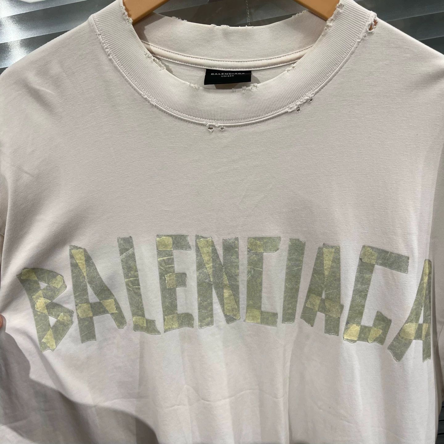 Balenciaga Balenciaga 23ss Tape Logo Tee M 99 New Size US M / EU 48-50 / 2 - 4 Thumbnail