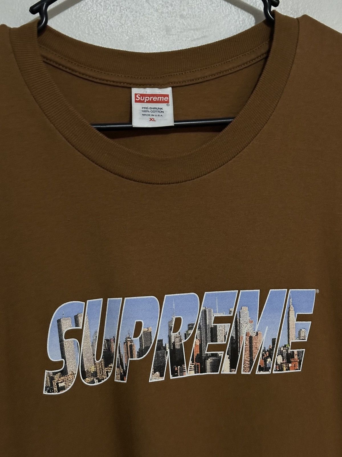 Supreme Supreme Gotham Tee Size US XL / EU 56 / 4 - 2 Thumbnail