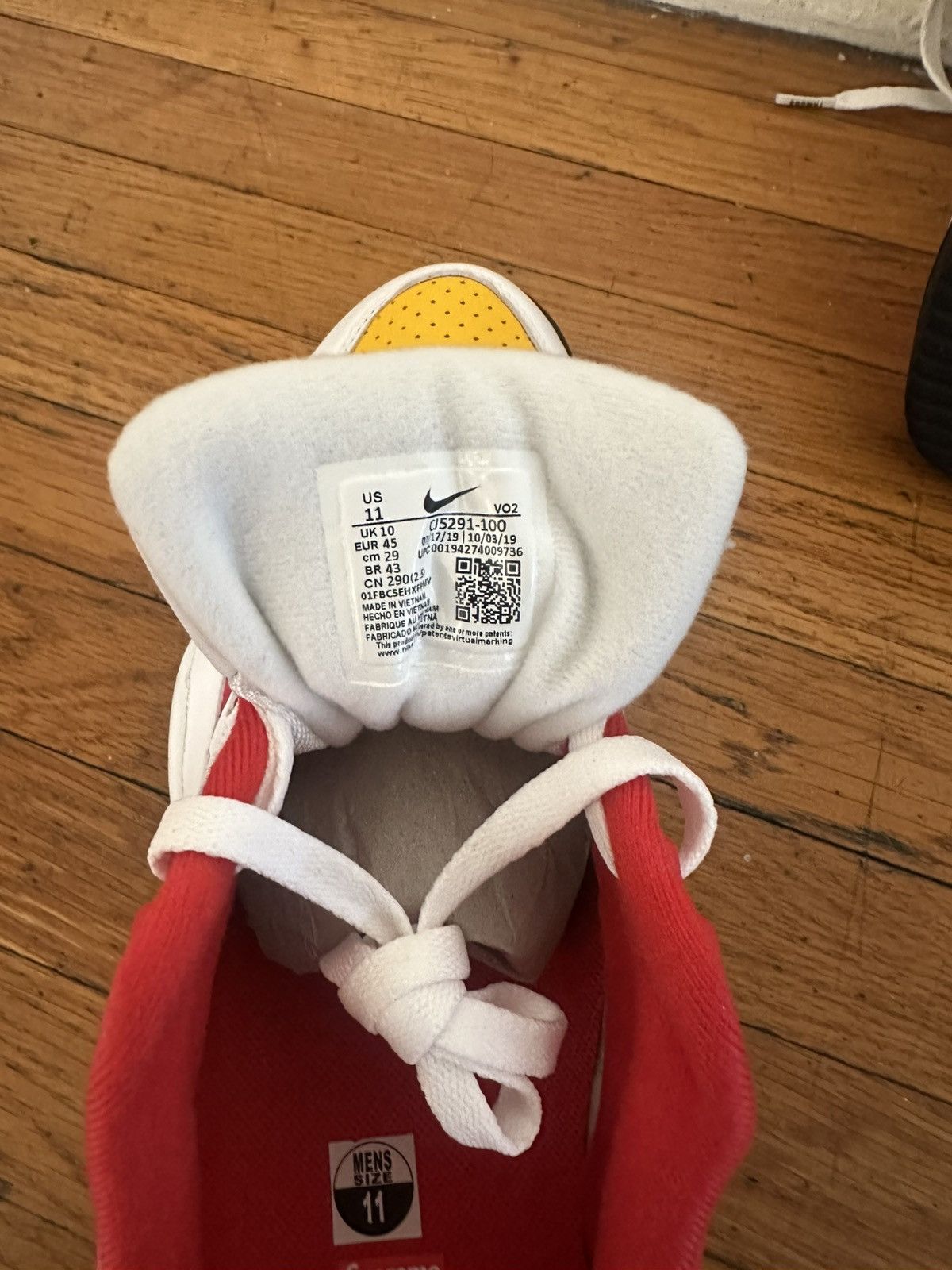 Nike × Supreme Supreme x Air Cross Trainer 3 Low 'White University Gold' Size US 11 / EU 44 - 6 Thumbnail
