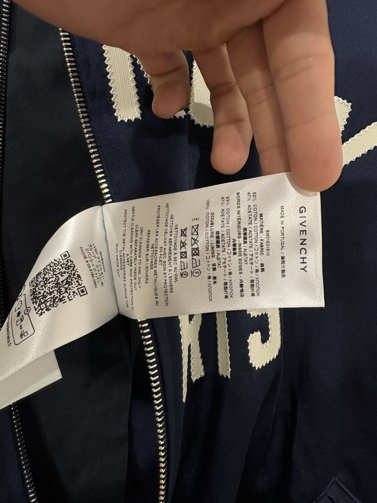 Givenchy Givenchy Men's Satin Logo Bomber Jacket Size US L / EU 52-54 / 3 - 9 Thumbnail