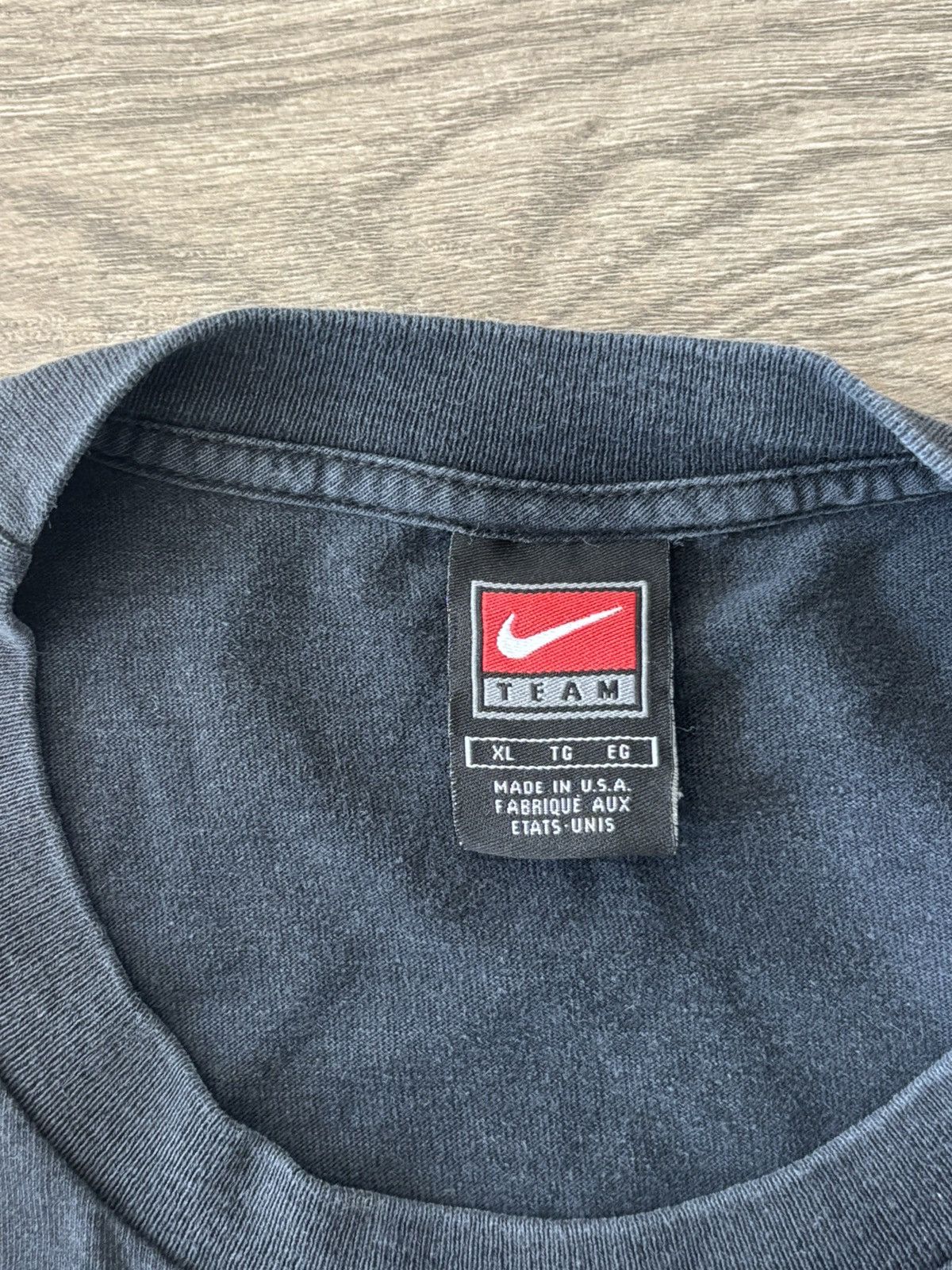 Nike Vintage Nike Solid Rock Basketball Tee Size US M / EU 48-50 / 2 - 2 Thumbnail