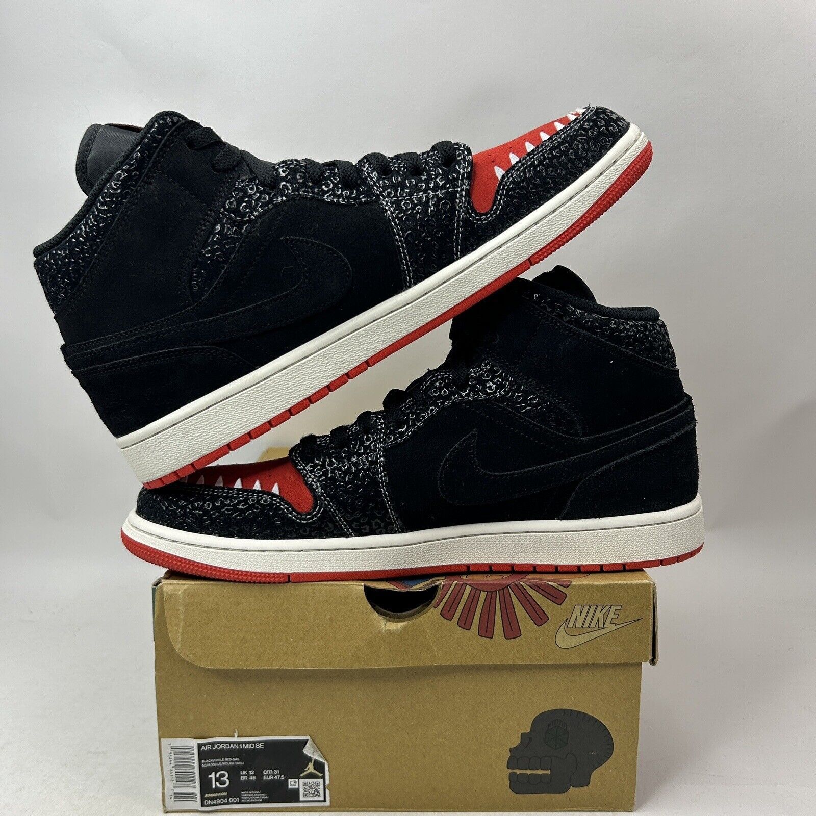 Nike Nike Shoes Air Jordan 1 Mid SE “Siempre Familia” 2024 Size US 13 / EU 46 - 3 Thumbnail