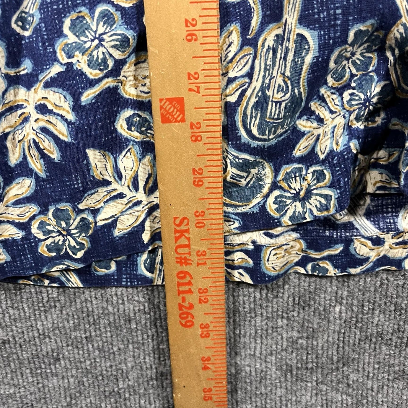 Quiksilver VINTAGE Quiksilver Shirt Mens XL Blue Hawaiian Camp Ukulele Surf Floral Camp Vintage Graphic Print Short Sleeve Button-Up Collared Spread Mens Size US XL / EU 56 / 4 - 7 Thumbnail