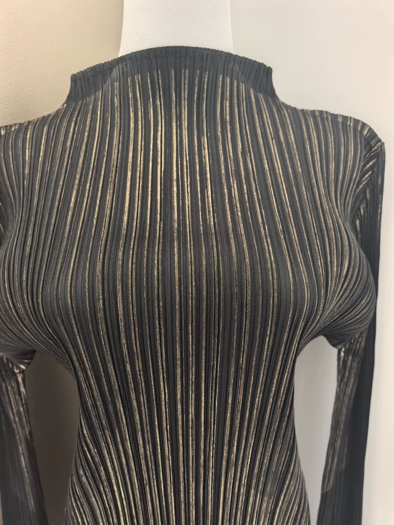 Issey Miyake issey miyake size:3 Black turtleneck top 2505-Nextarrow Size XXS / US 00 / IT 34 - 3 Thumbnail