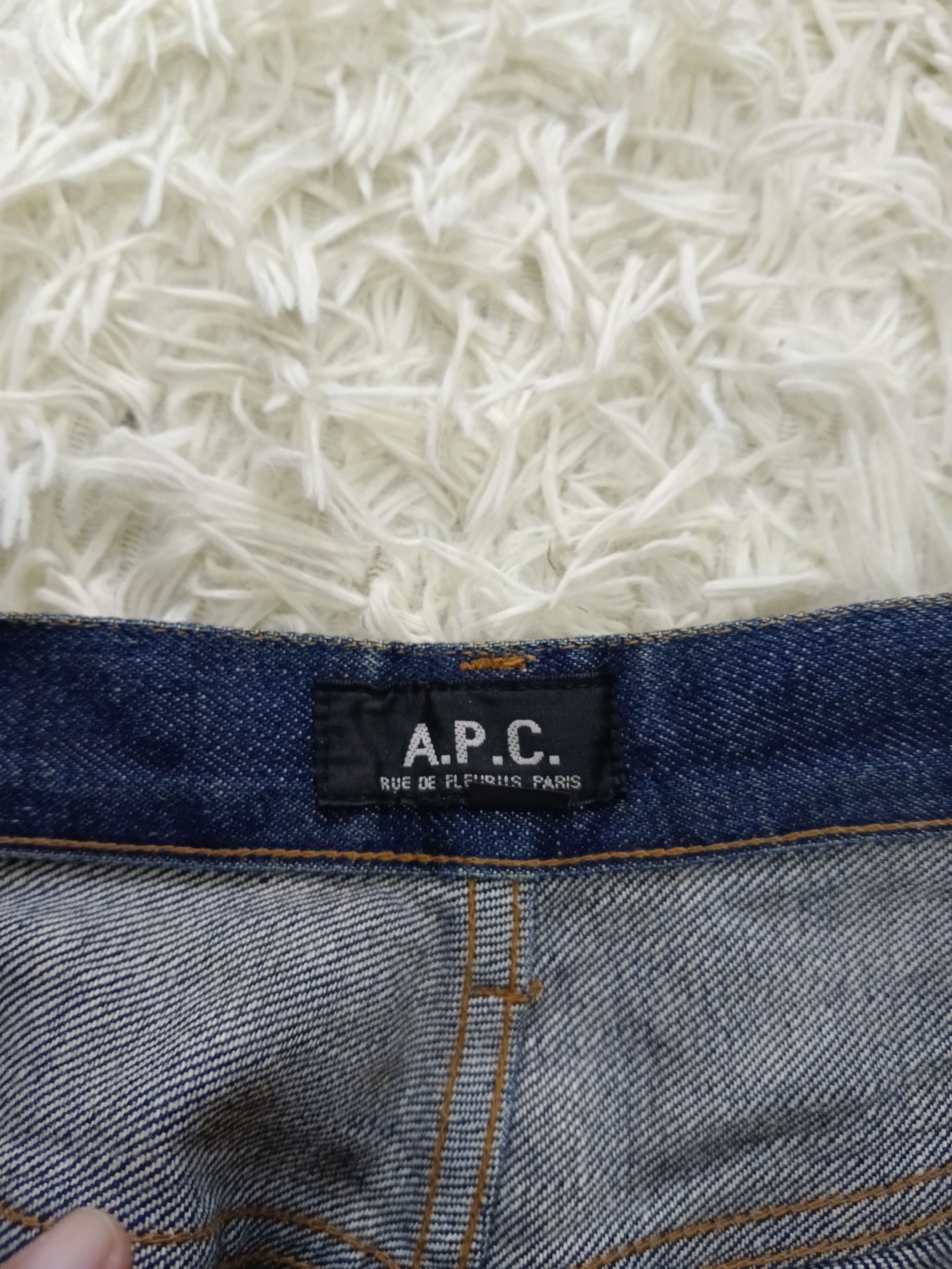 A.P.C. DiSTRESSED SELVEDGE A.P.C 🇯🇵DENIM PANTS Size US 27 - 5 Thumbnail