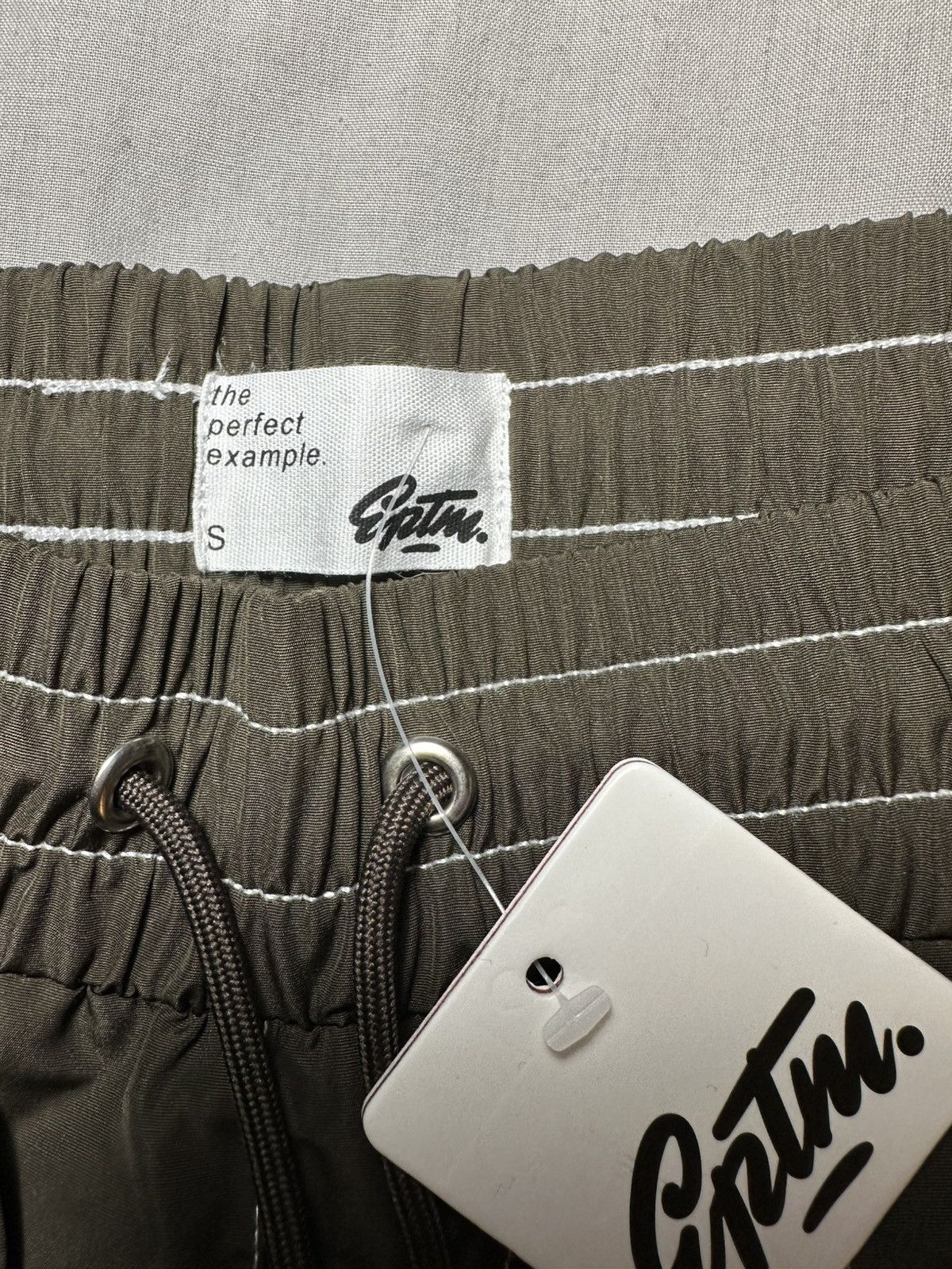 Designer × EPTM. Eptm small cargo track pants Size US 30 / EU 46 - 5 Thumbnail