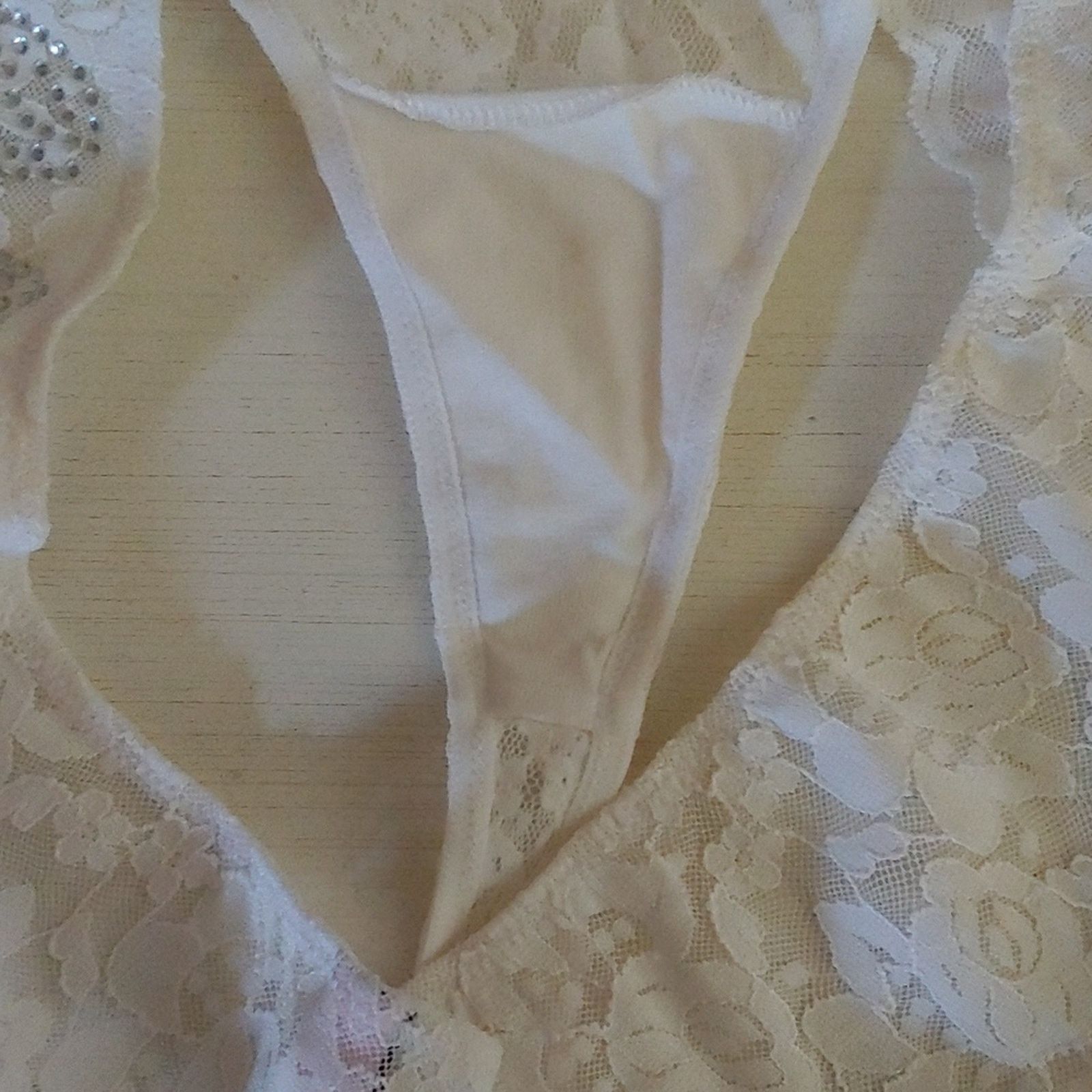 Victoria's Secret Victoria’s Secret Dream Angels White Lace Thong Rhinestones Size ONE SIZE - 10 Thumbnail
