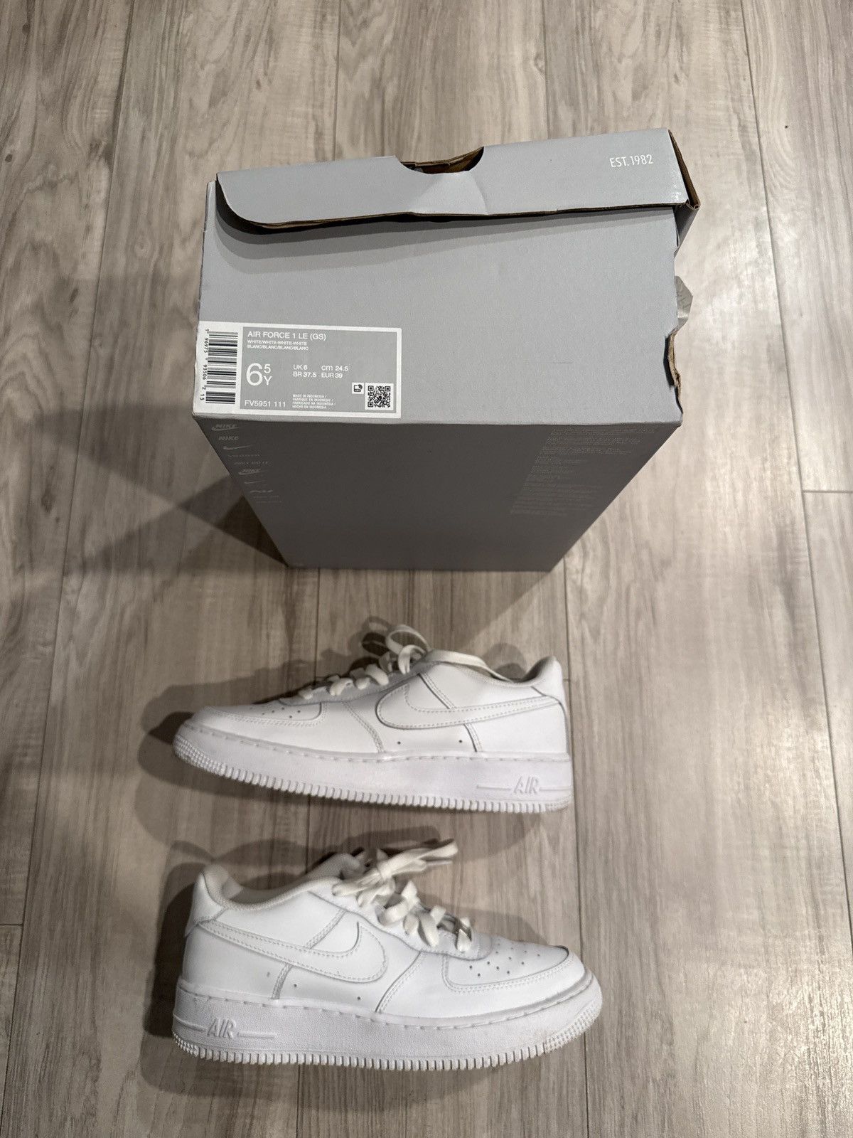 Nike Nike Air Force 1 LE Size US 6.5 / EU 39-40 - 6 Thumbnail