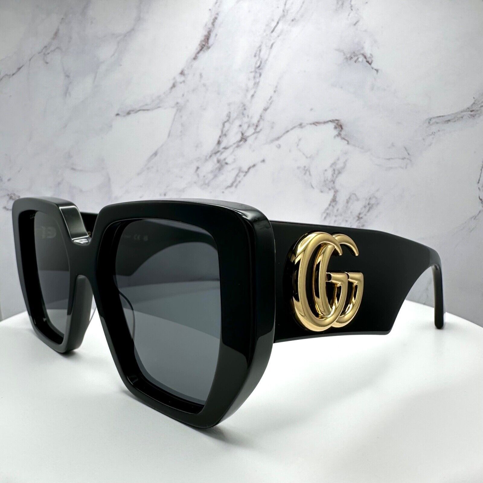 Gucci New GUCCI Sunglasses Black Gold Size ONE SIZE - 3 Thumbnail