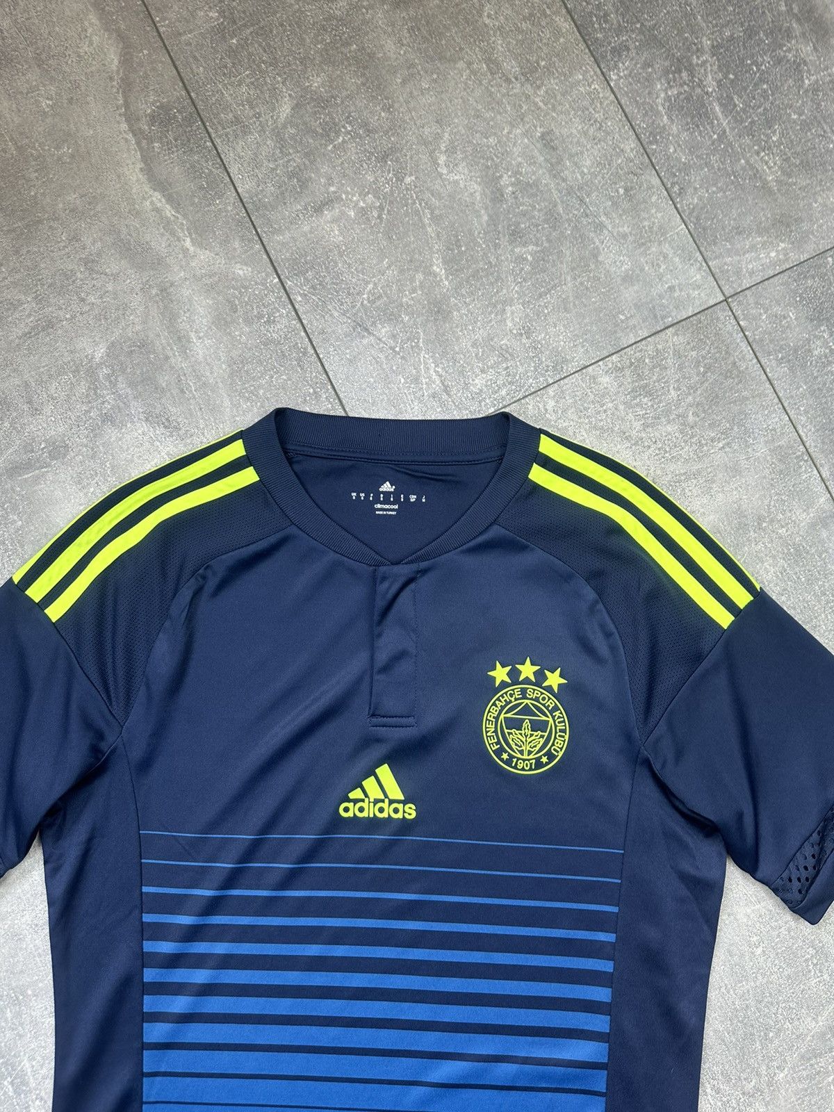 Other Adidas Fenerbahce Home Soccer Jersey Size US S / EU 44-46 / 1 - 6 Thumbnail