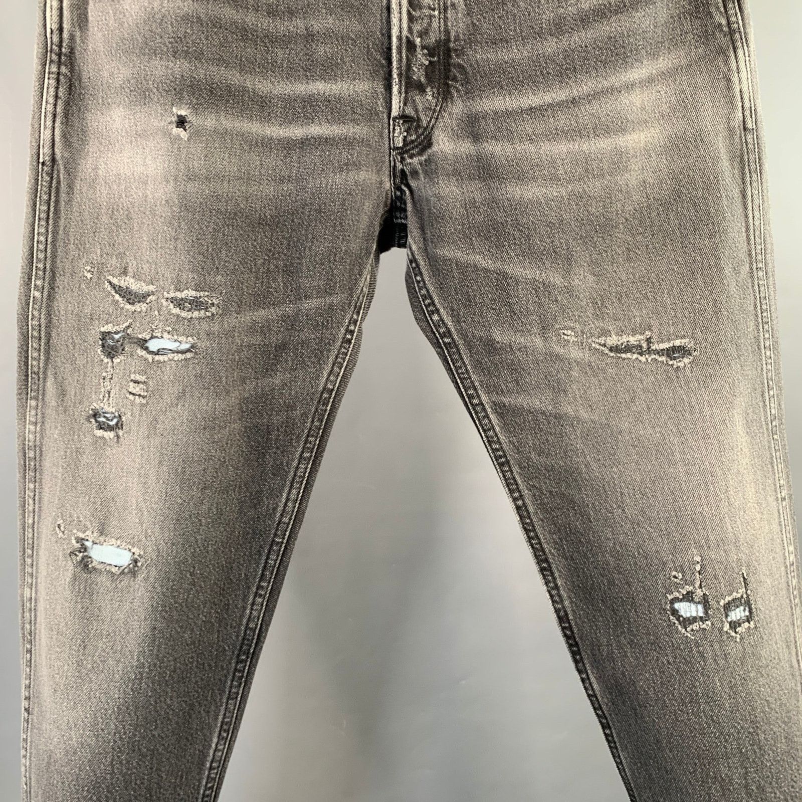 Golden Goose GOLDEN GOOSE Size M Grey Cotton Tapered Distressed Jeans Size 32" / US 10 / IT 46 - 2 Thumbnail