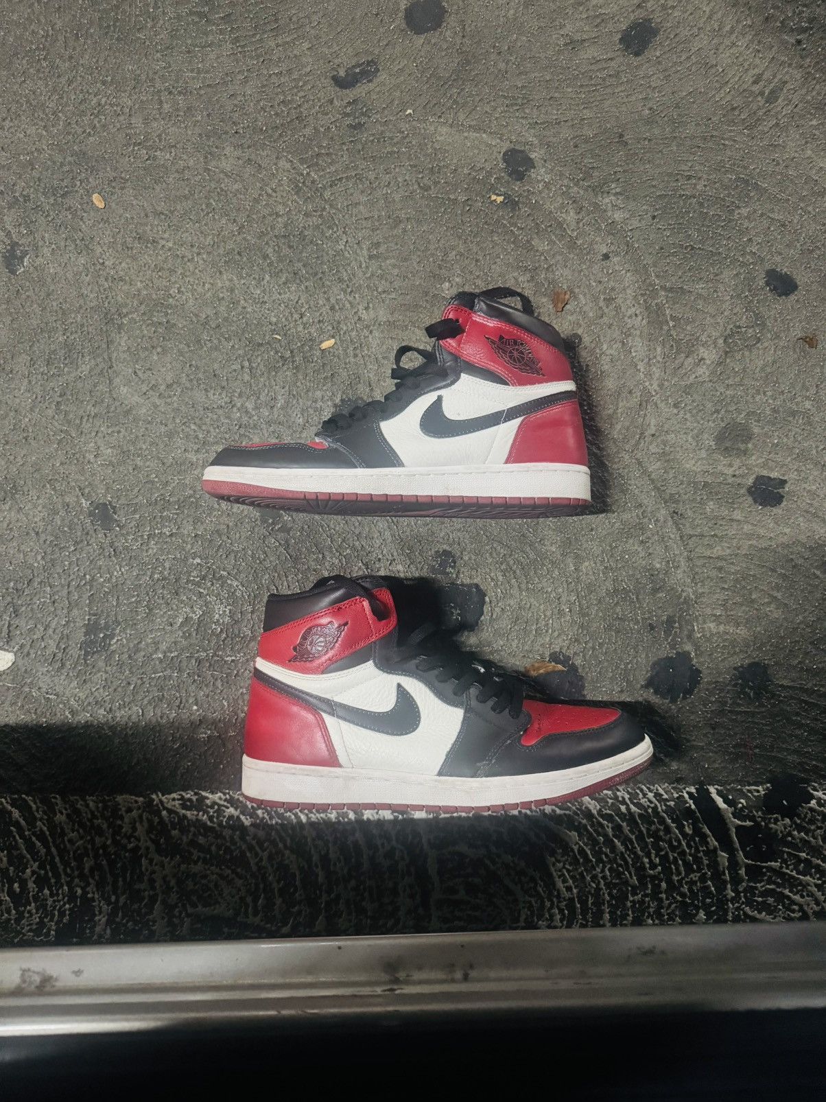 Jordan Brand × Nike OG Bred Toe Jordan 1’s Size US 10 / EU 43 - 2 Thumbnail