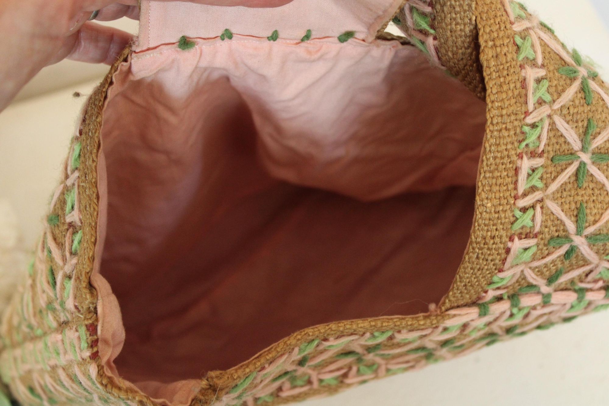 Vintage Vintage 1960s 1970s Bag, Embroidered Burlap Purse, Handled M Size ONE SIZE - 6 Thumbnail