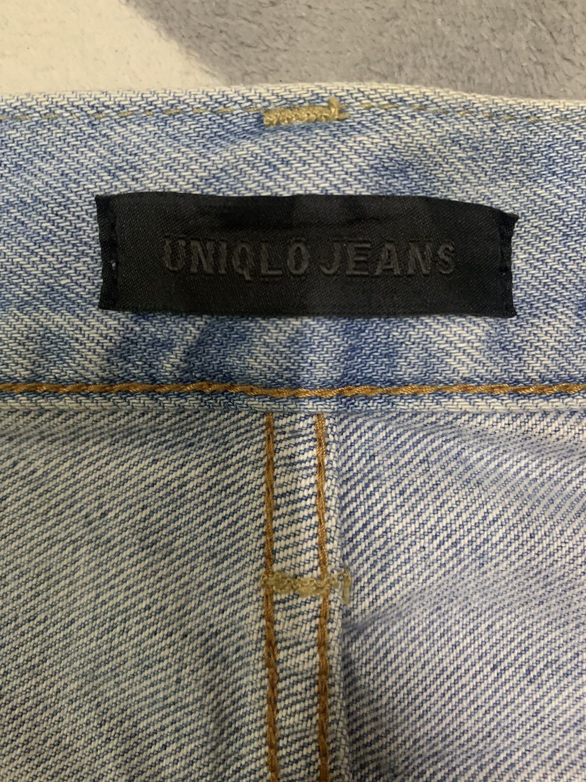 Uniqlo Vintage Y2K Uniqlo Mud Wash Straight Fit Distressed Jeans Size US 29 - 16 Thumbnail