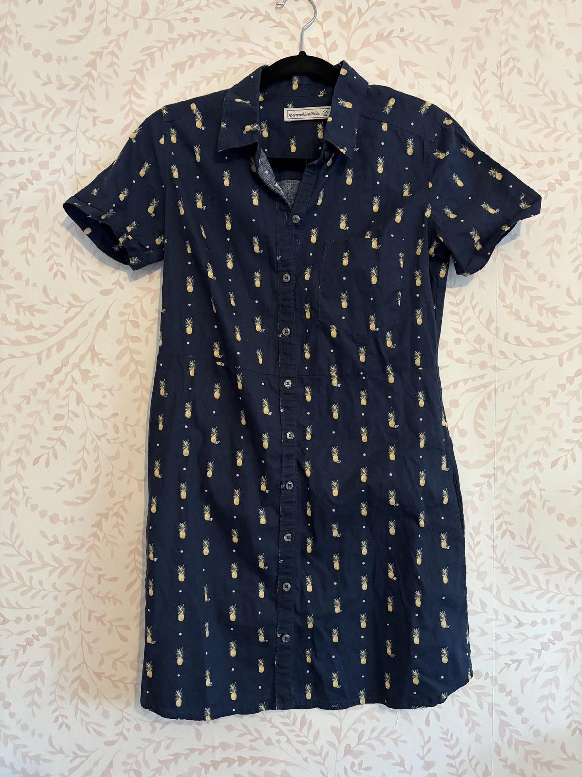 Abercrombie & Fitch Abercrombie & Fitch Navy Blue Pineapple Print Shirt Dres Size XS / US 0-2 / IT 36-38 - 1 Thumbnail