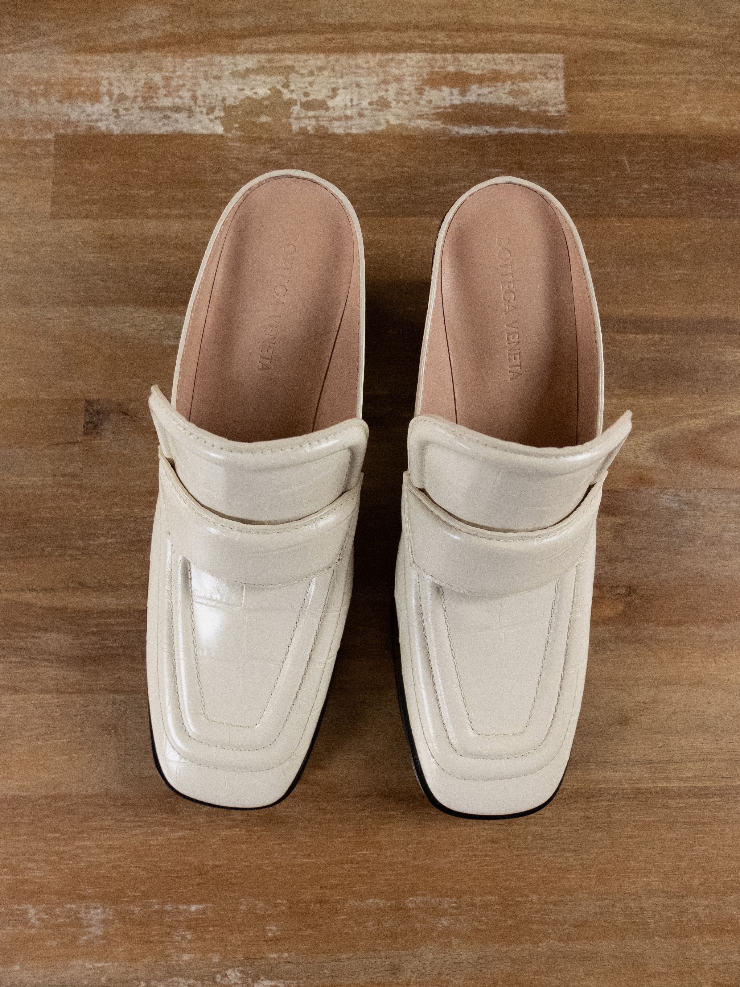 Bottega Veneta BOTTEGA VENETA cream croc embossed leather loafer mules 7 37 Size US 7 / IT 37 - 4 Thumbnail
