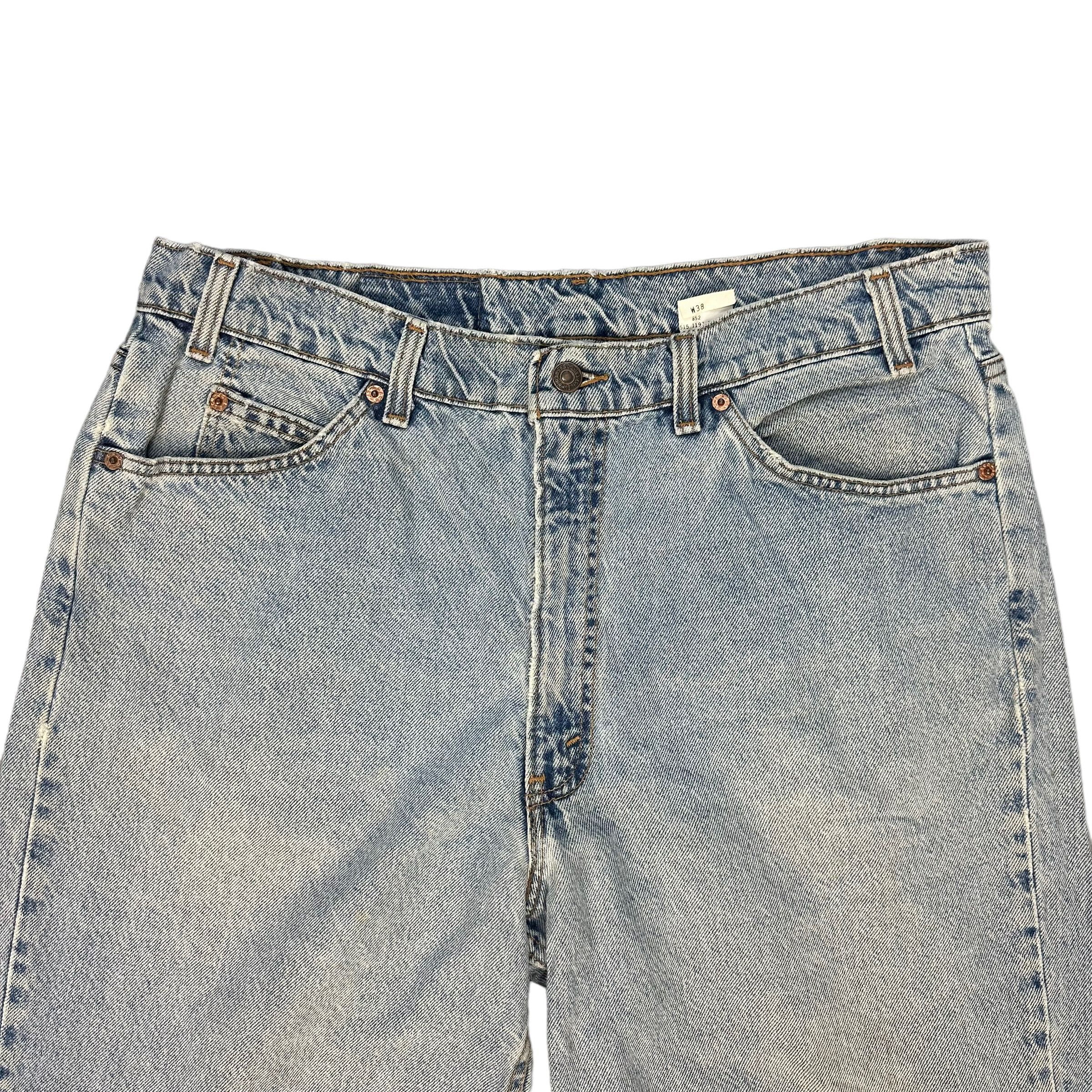 Levi's LEVIS 505 WHITE TAB WASHED DENIM SHORTS #8406-007 Size US 38 / EU 54 - 2 Thumbnail