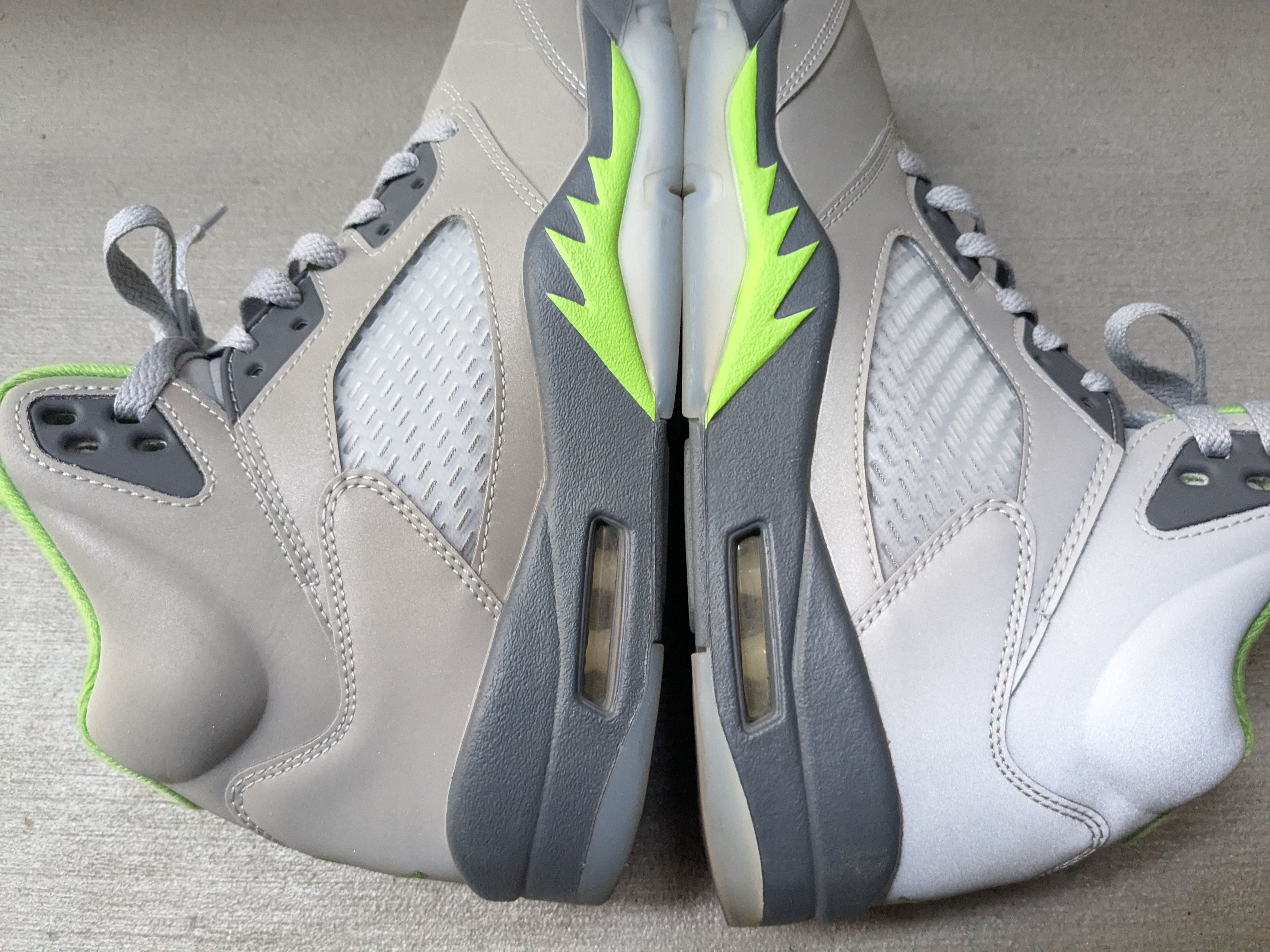 Jordan Brand Nike Air Jordan 5 Retro Green Bean DM9014-003 Metallic Size US 9 / EU 42 - 11 Thumbnail