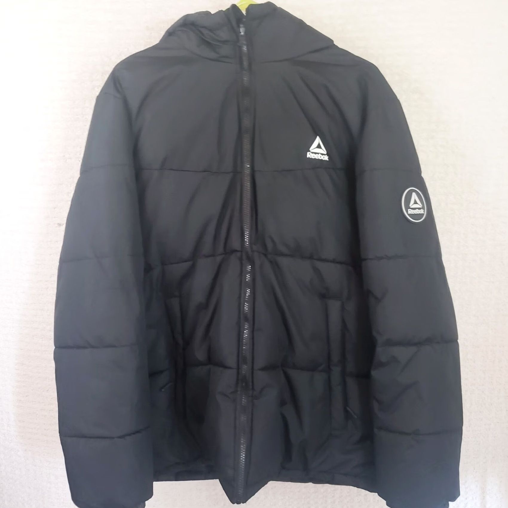 Reebok VINTAGE Reebok Puffer Jacket Logo Hooded Full Zip Sz L Black Men Adult Large Coat Size US L / EU 52-54 / 3 - 2 Thumbnail