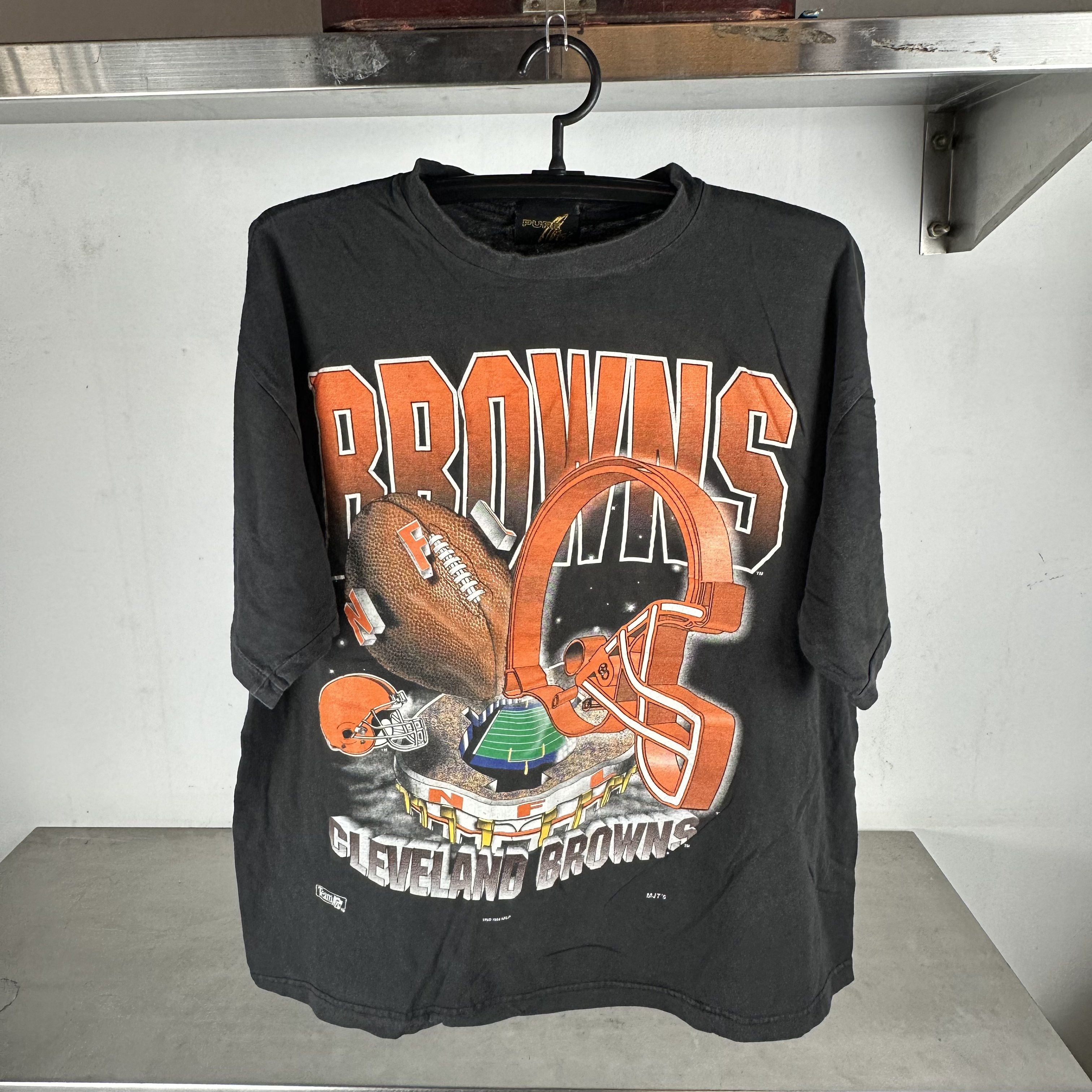Vintage Vintage 1994 Cleveland Browns Graphic NFL T-shirt Size US XL / EU 56 / 4 - 1 Thumbnail
