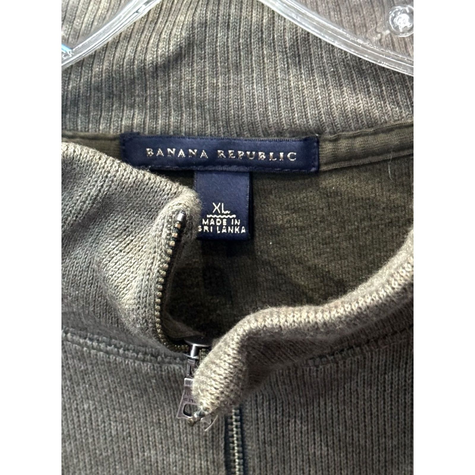 Banana Republic Banana Republic Field Green Zippered SWEATER XL Extra Large Mens Shirt Size US XL / EU 56 / 4 - 4 Thumbnail