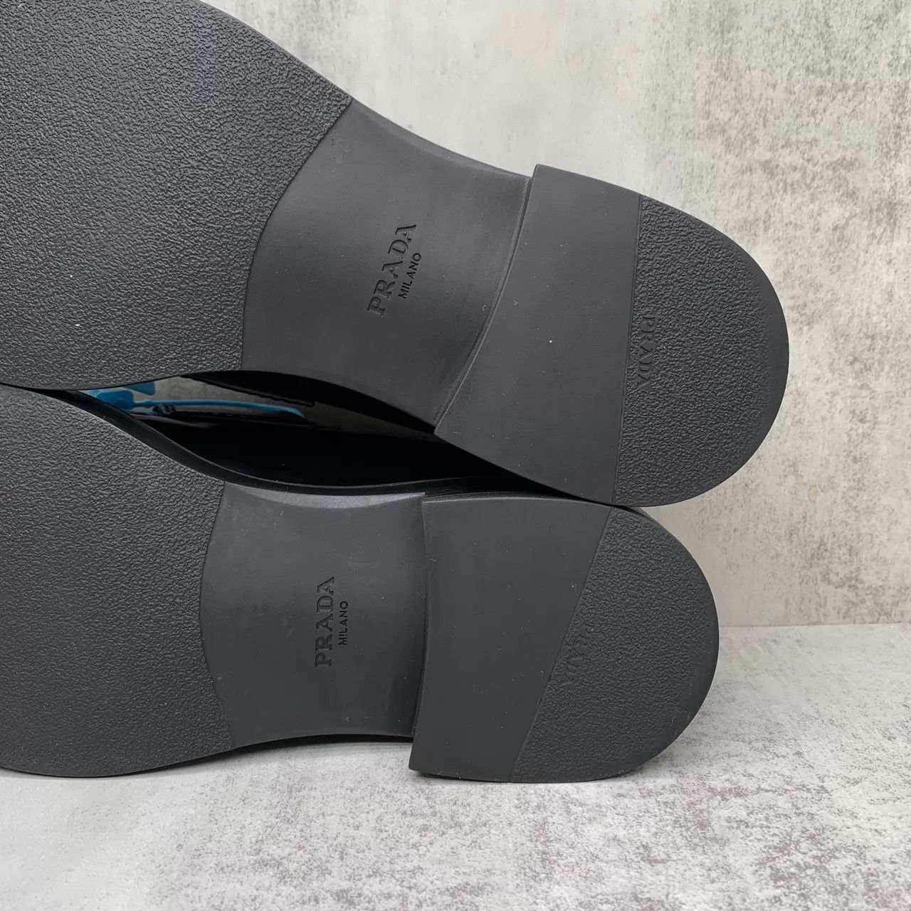 Prada Prada Black Tri Logo Loafer 41 98new JZ1412 Size US 8 / EU 41 - 9 Thumbnail