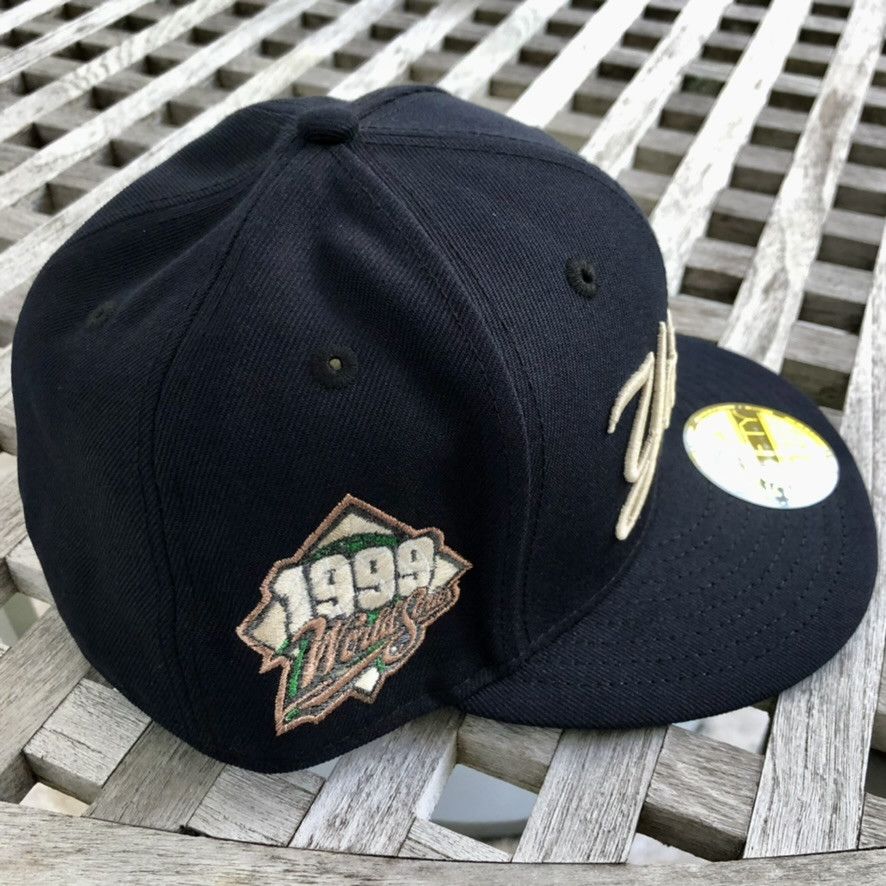 New Era New York Yankees 1999 WS Patch 59FIFTY Topperz Hat 7 1/4 Size ONE SIZE - 3 Thumbnail