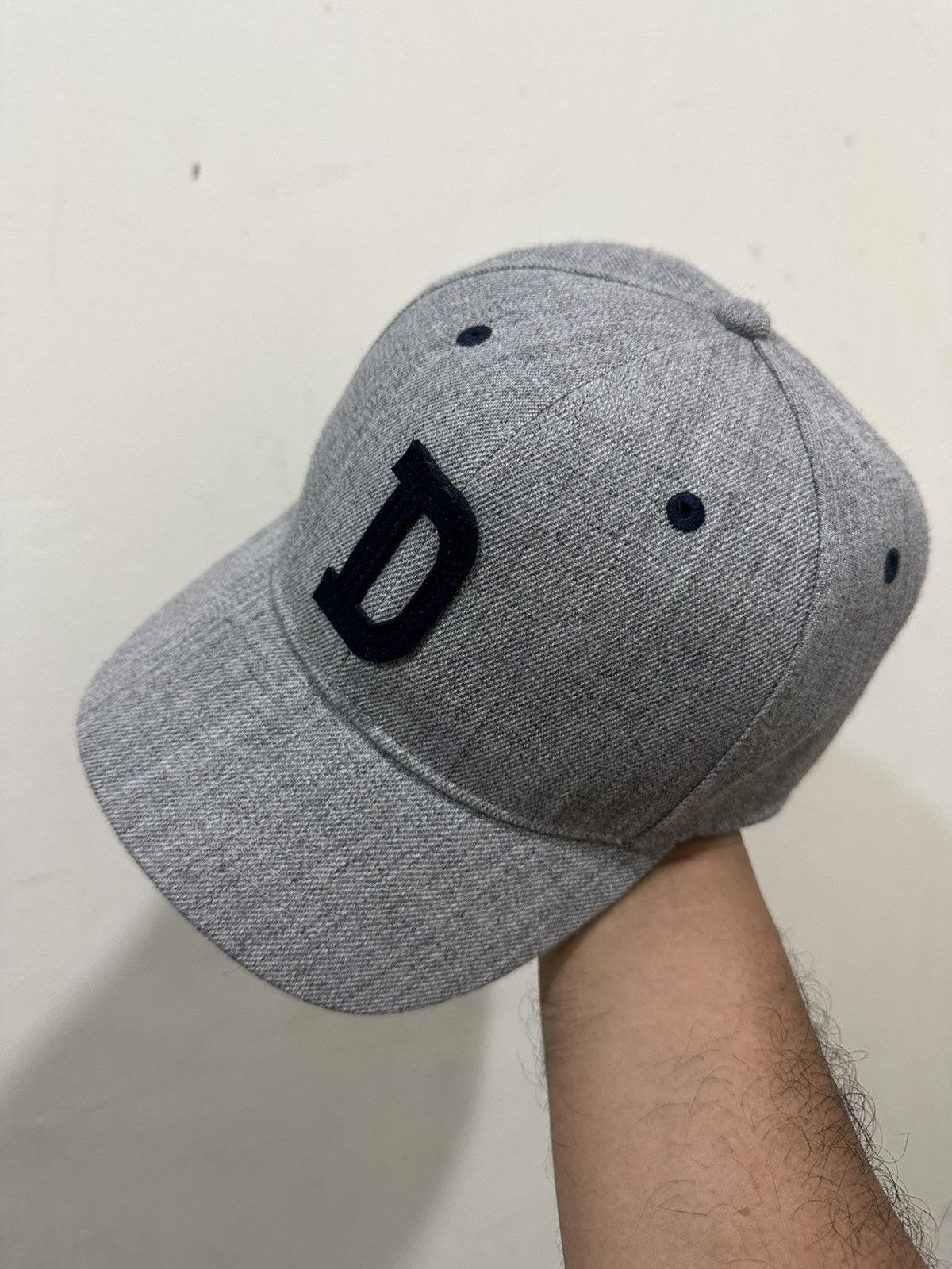 BEAMS D Short Visor Hat