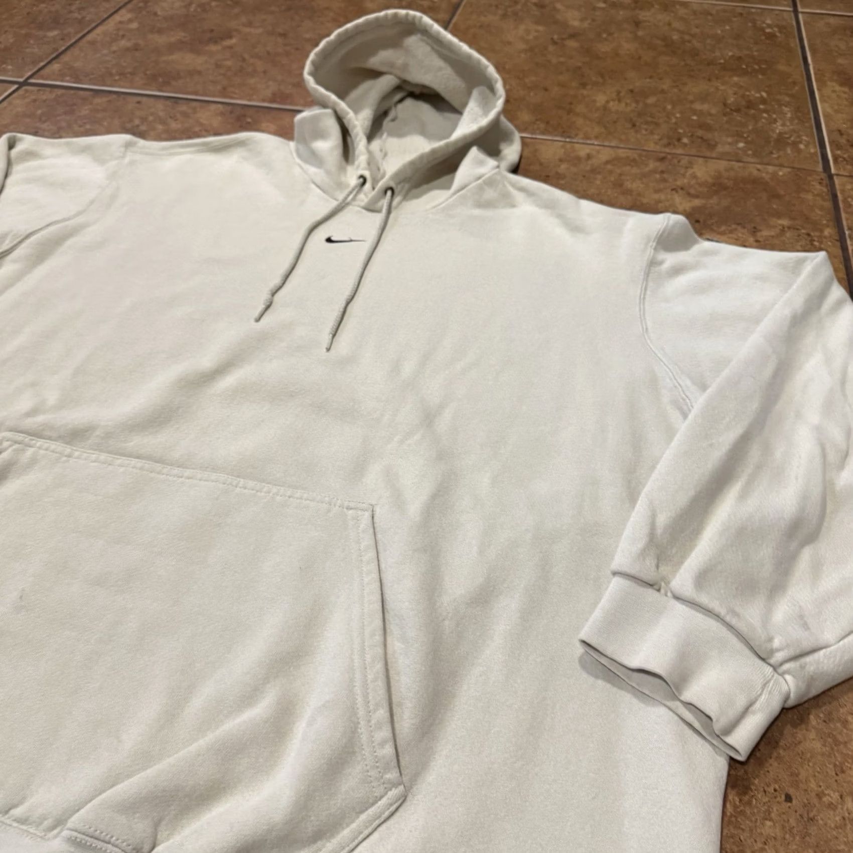 Nike Nike Vintage Marshmallow Cream Center Swoosh Hoodie Sweatshirt Silver Tag XXL Men Ivory Size US XXL / EU 58 / 5 - 5 Thumbnail
