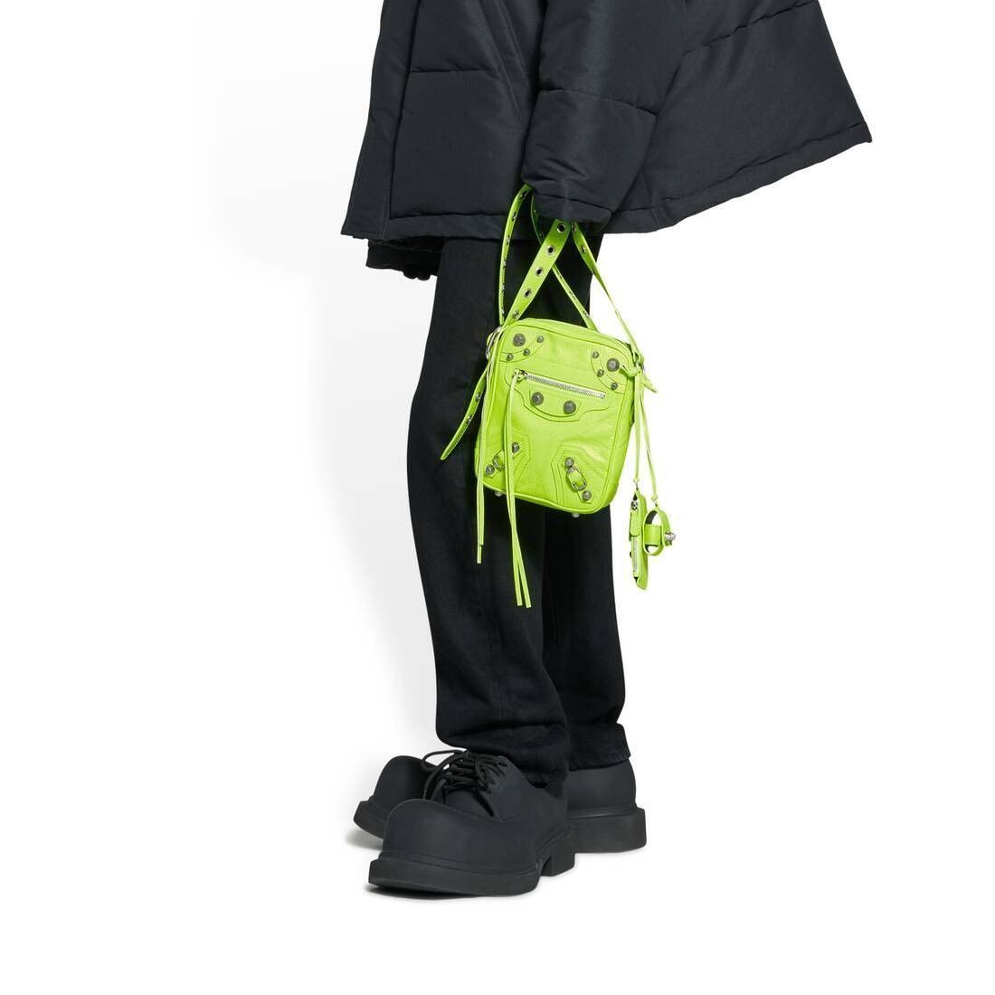 Balenciaga o1tr1nto0525 Size: OS / Le Cagole Men Crossbody Bag in Green Size ONE SIZE - 2 Thumbnail