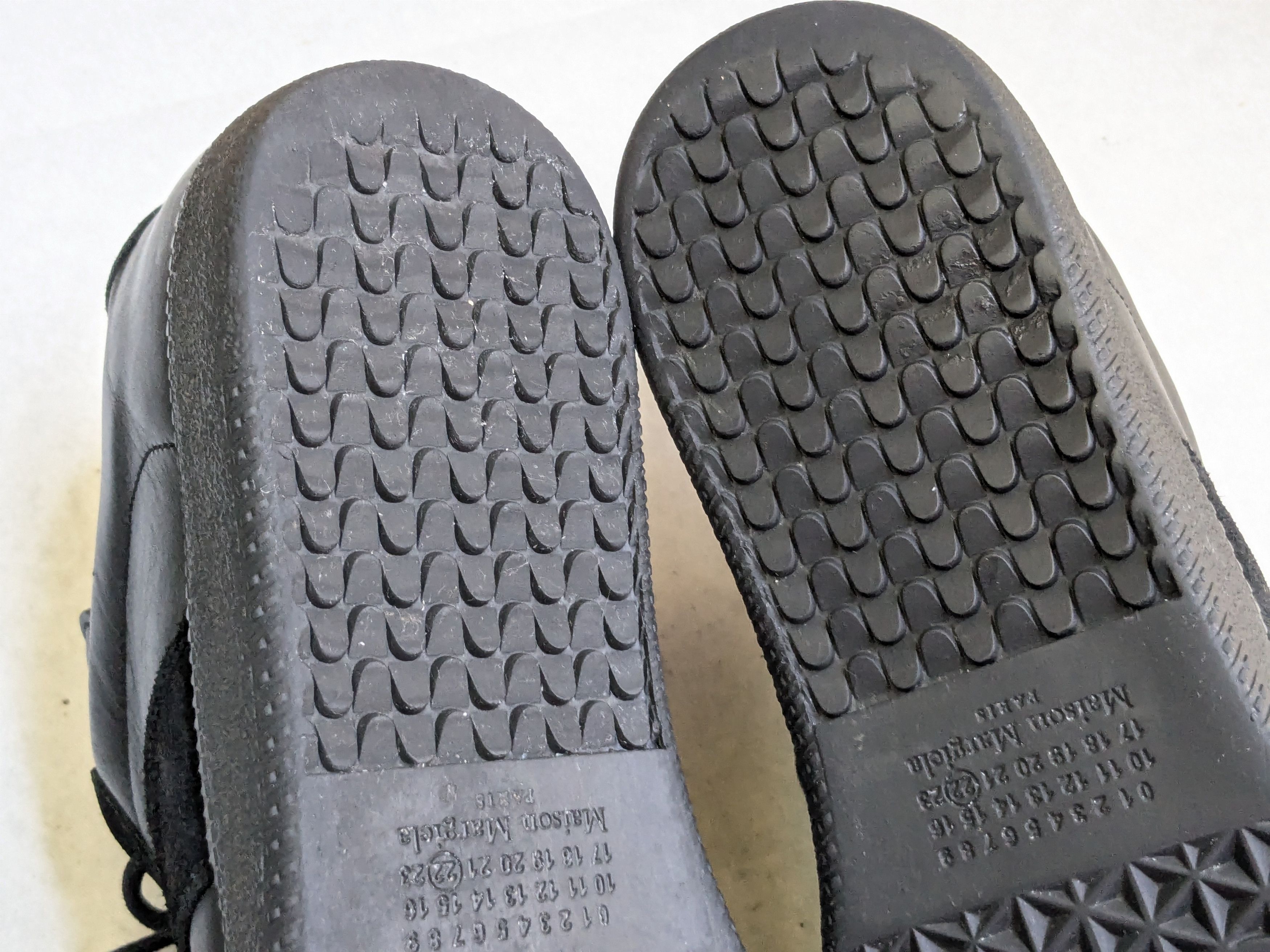 Maison Margiela Maison Margiela GAT Replica Black 9.5 42.5 Low Tops Size US 9.5 / EU 42-43 - 20 Thumbnail