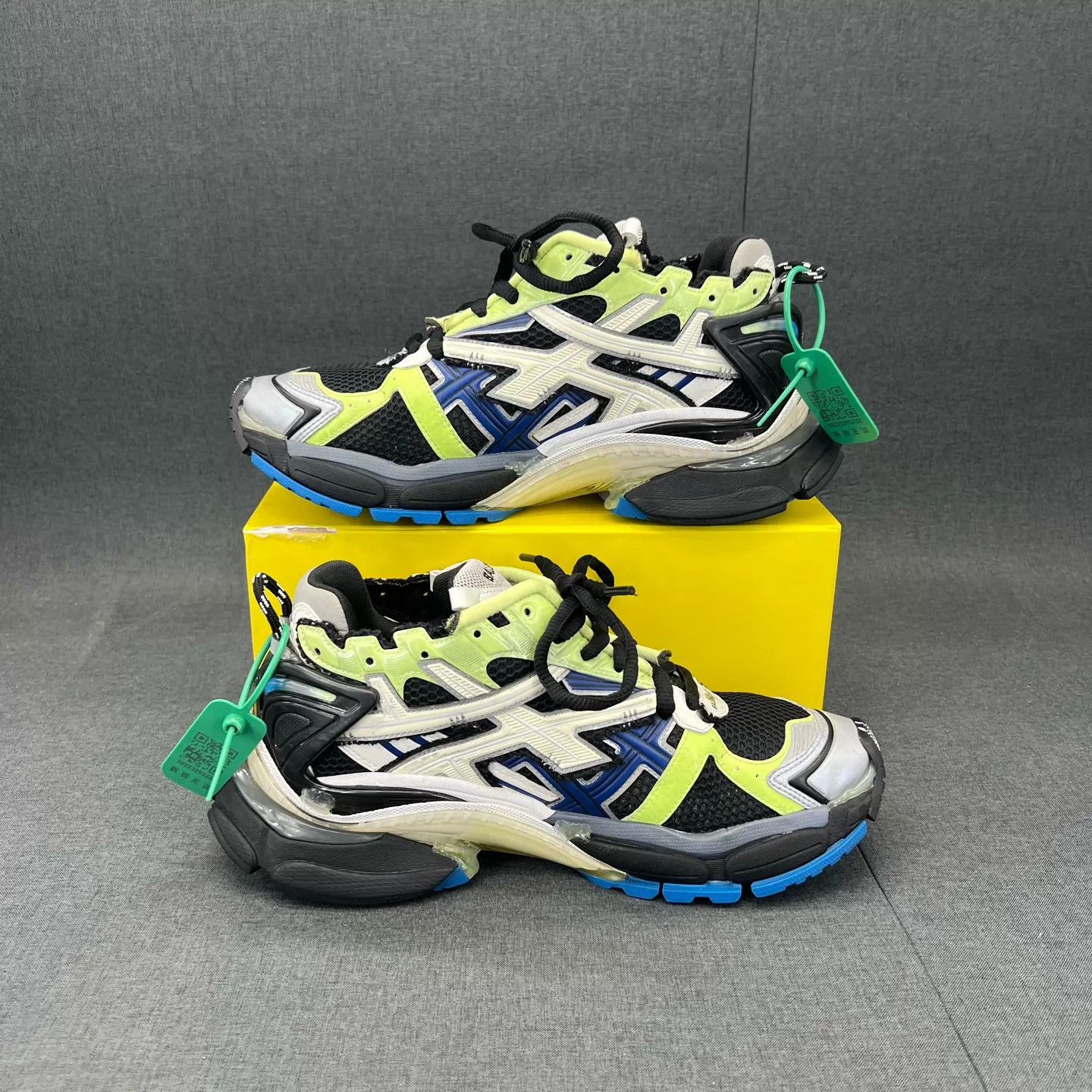 Balenciaga Balenciaga Runner Blue Gray Green 44 Size US 11 / EU 44 - 2 Thumbnail