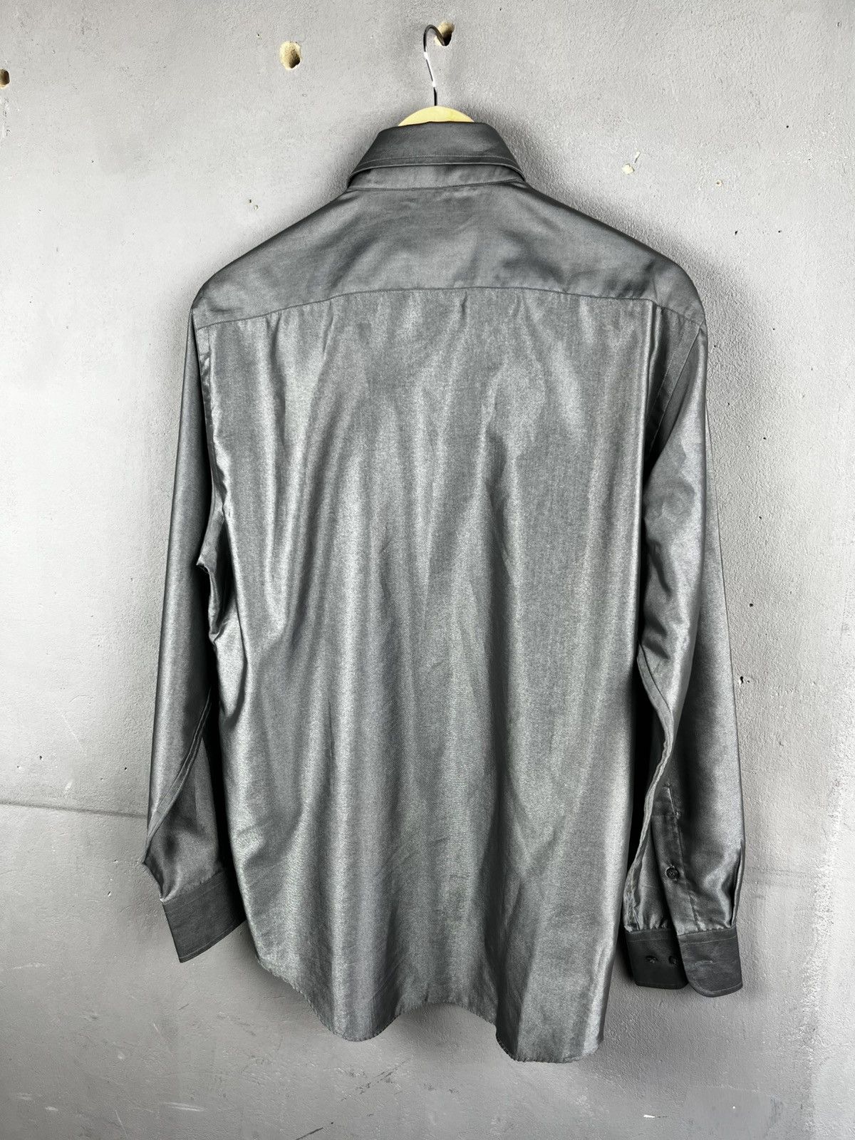 Versace Versace silver button shirt vintage size L y2k Size US L / EU 52-54 / 3 - 9 Thumbnail