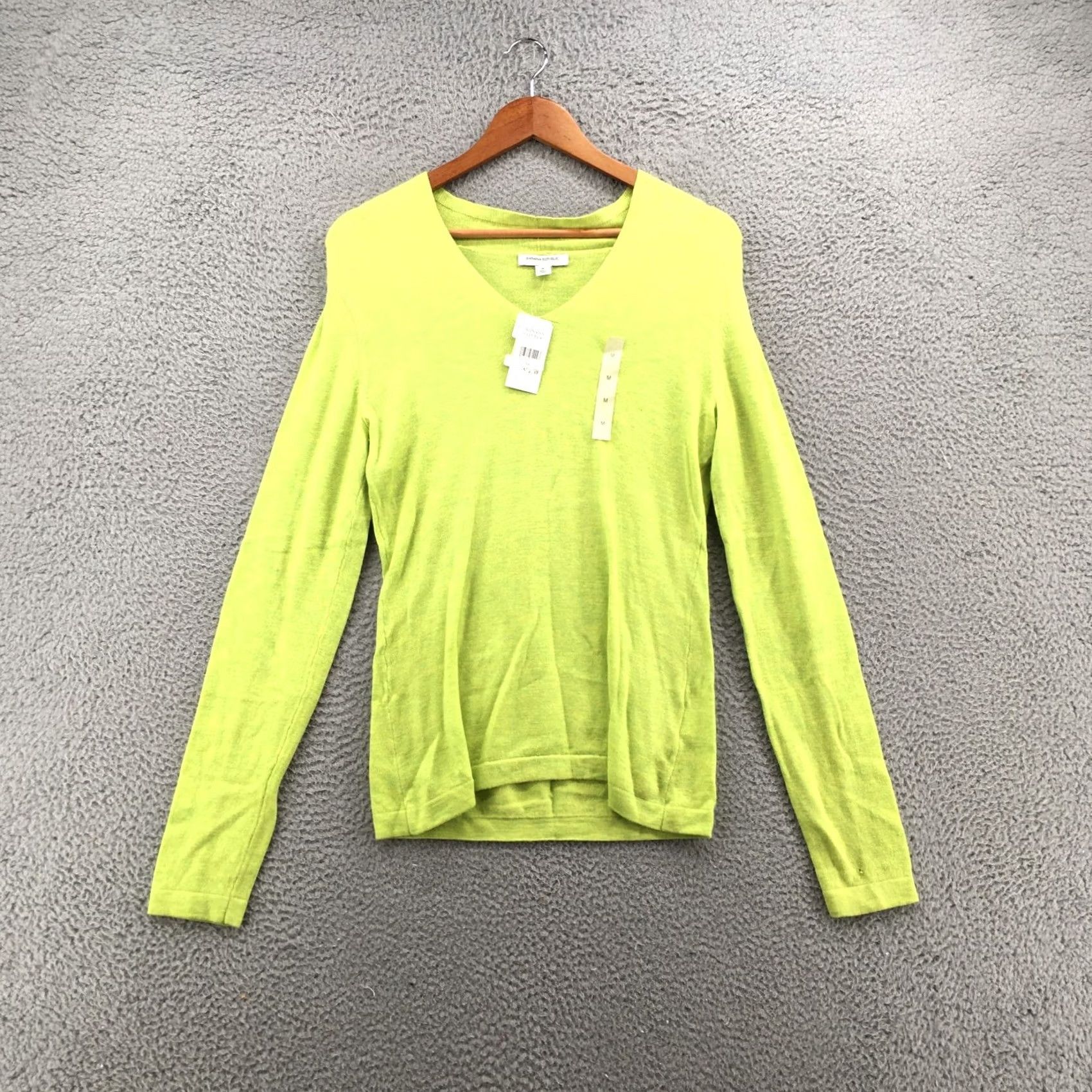 Banana Republic Banana Republic Sweatshirt Womens Medium Green Cashmere V-Neck Long Sleeve Pullover Knit Classic Casual Size M / US 6-8 / IT 42-44 - 2 Thumbnail