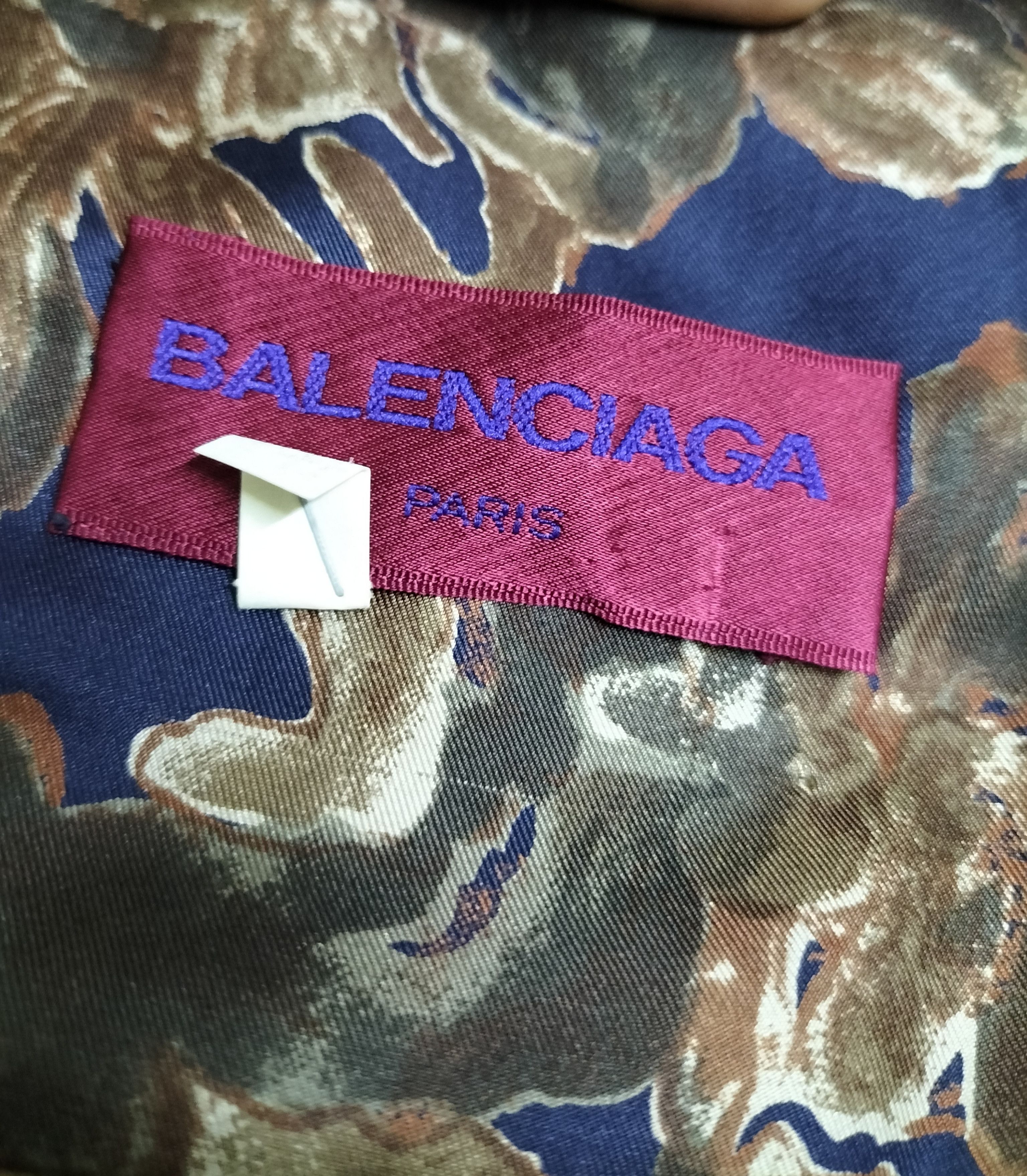 Balenciaga Balenciaga floral scarves / neckwear Size ONE SIZE - 6 Thumbnail