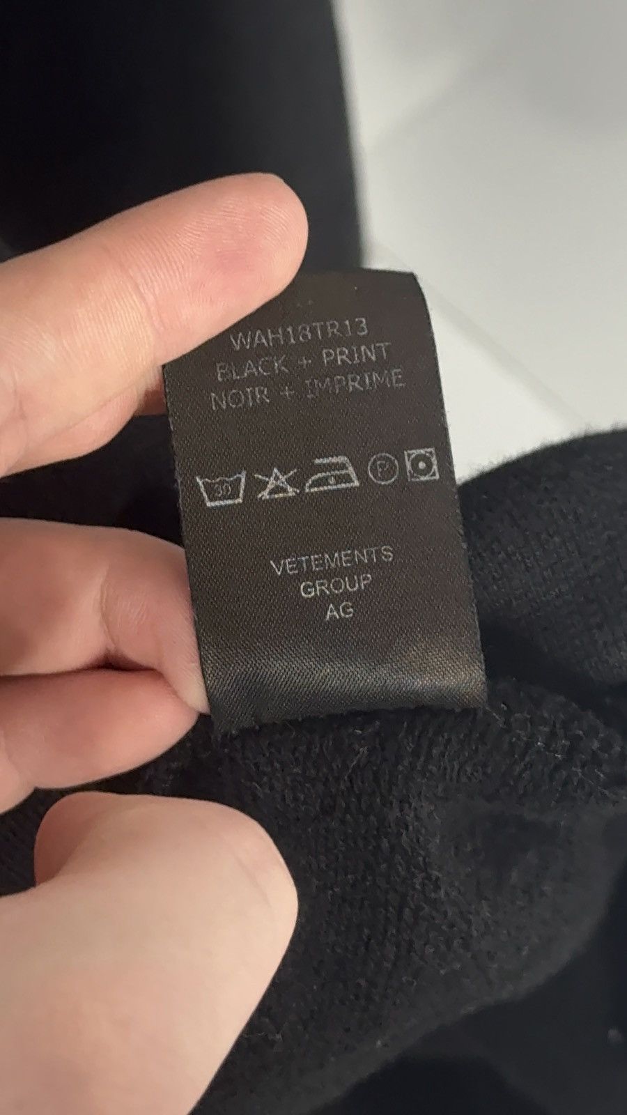 Vetements ⛔️ Vetements metal tour hoode black XS Size US XS / EU 42 / 0 - 7 Thumbnail