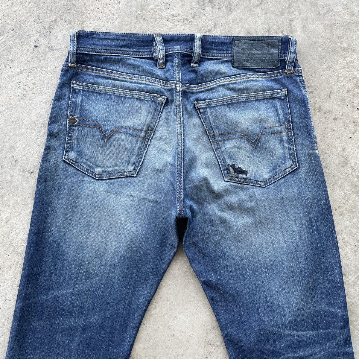 Diesel Vintage Diesel Industry Distressed Jeans Denim Faded Pants Size US 32 / EU 48 - 11 Thumbnail
